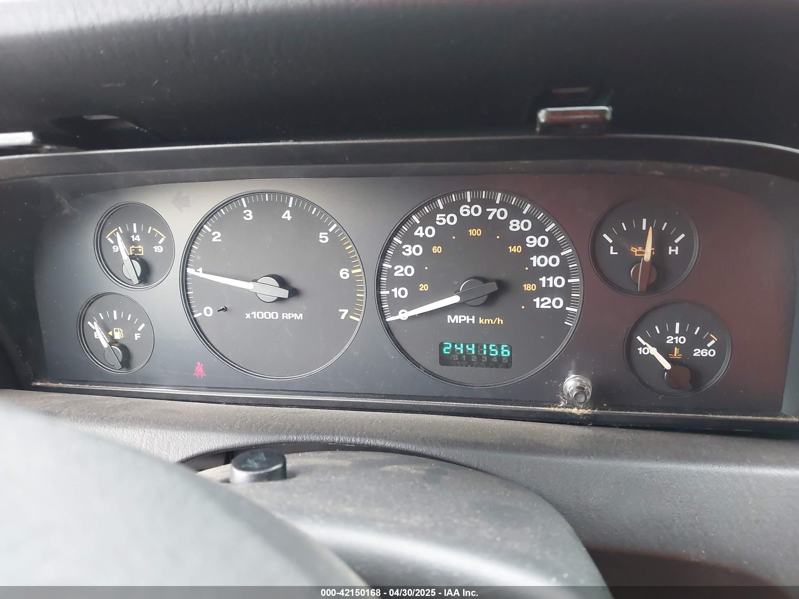 JEEP GRAND image 7