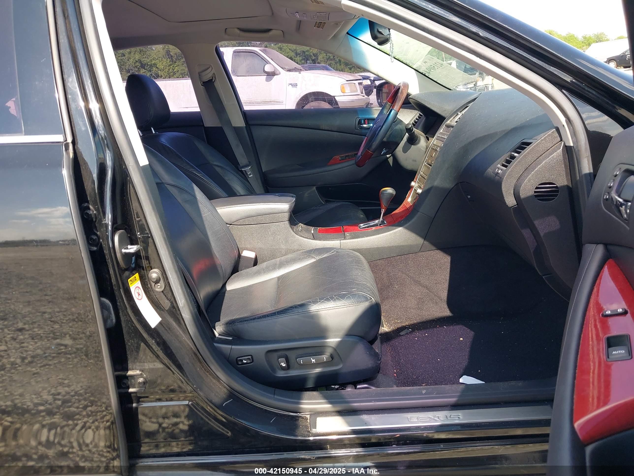 LEXUS ES image 5