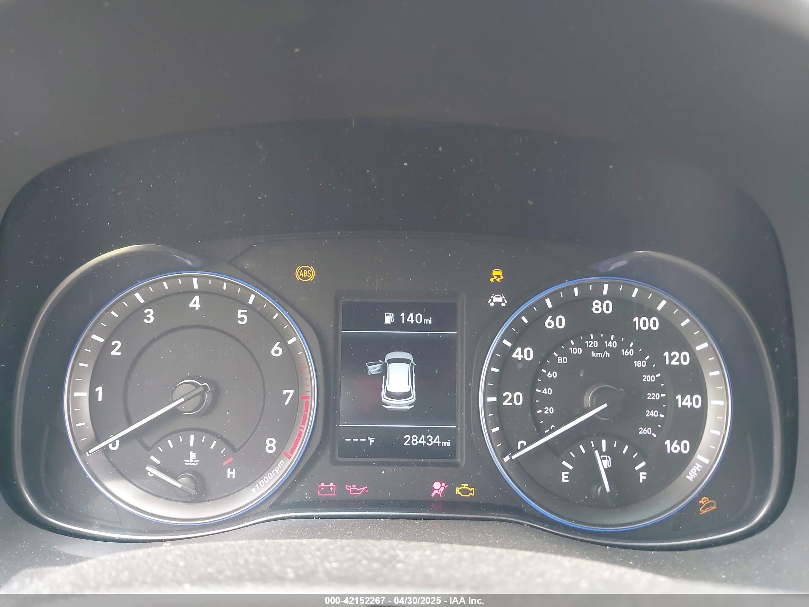 HYUNDAI KONA image 7