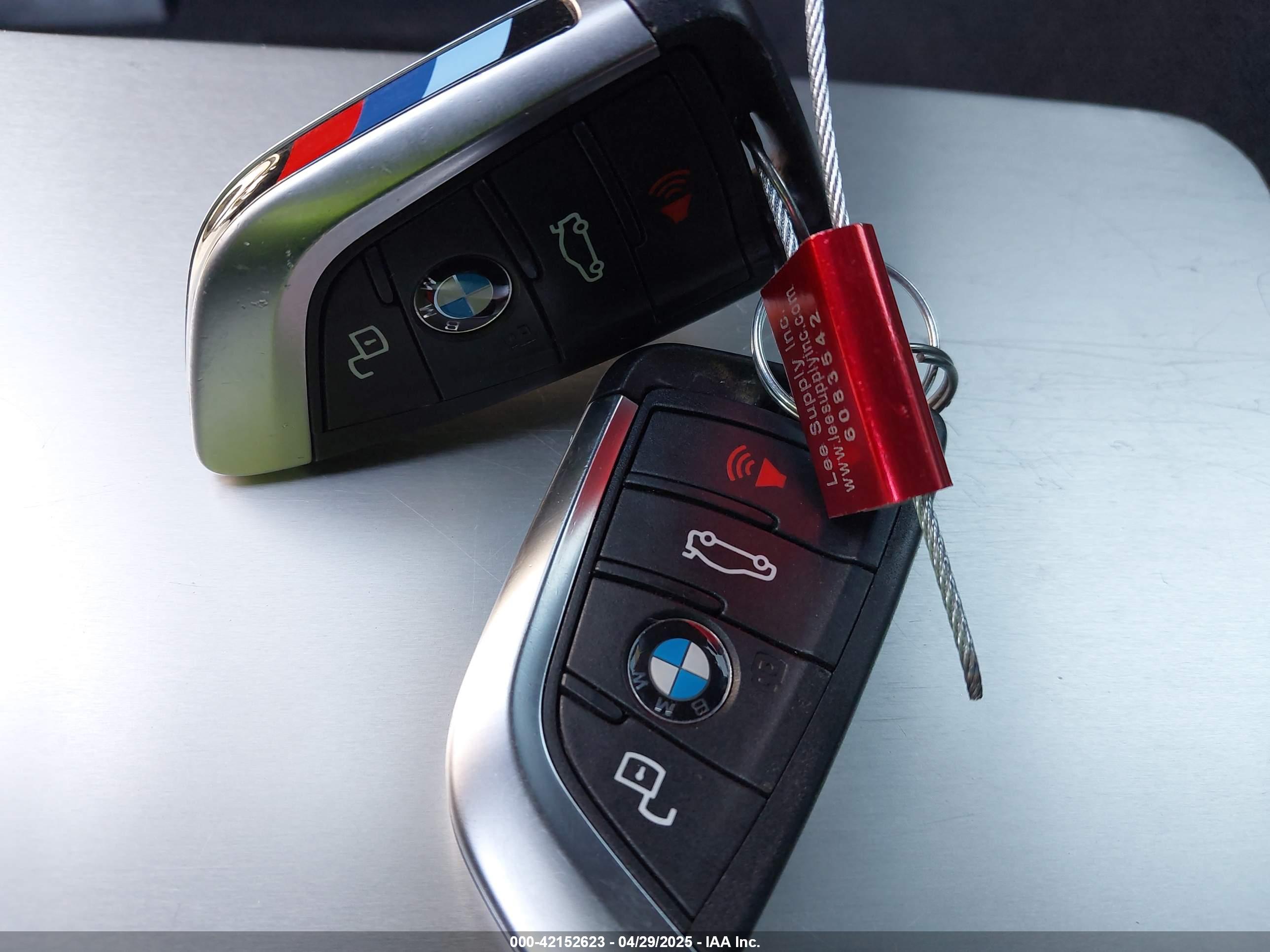 BMW 3 image 11