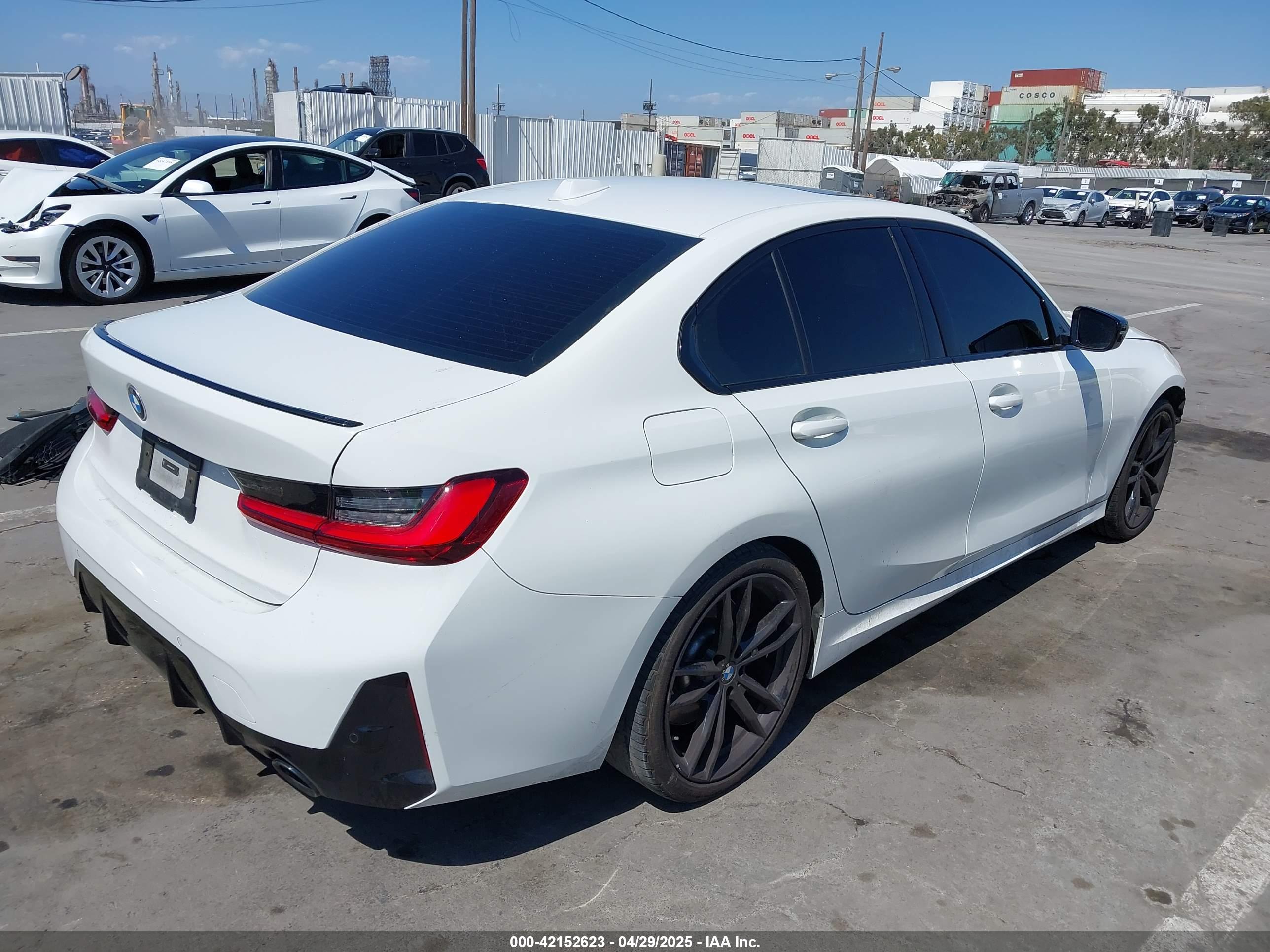 BMW 3 image 4