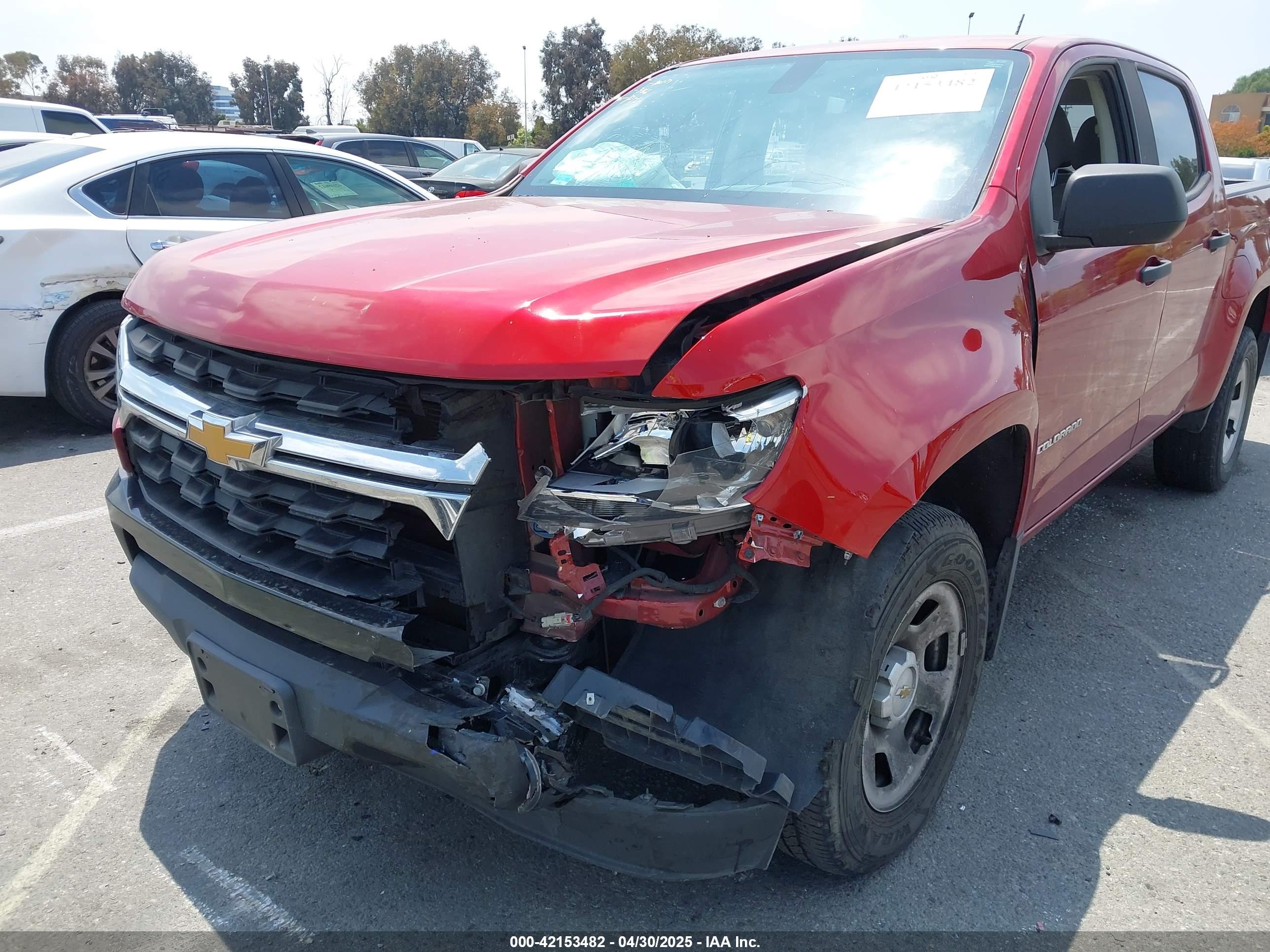 CHEVROLET COLORADO image 6