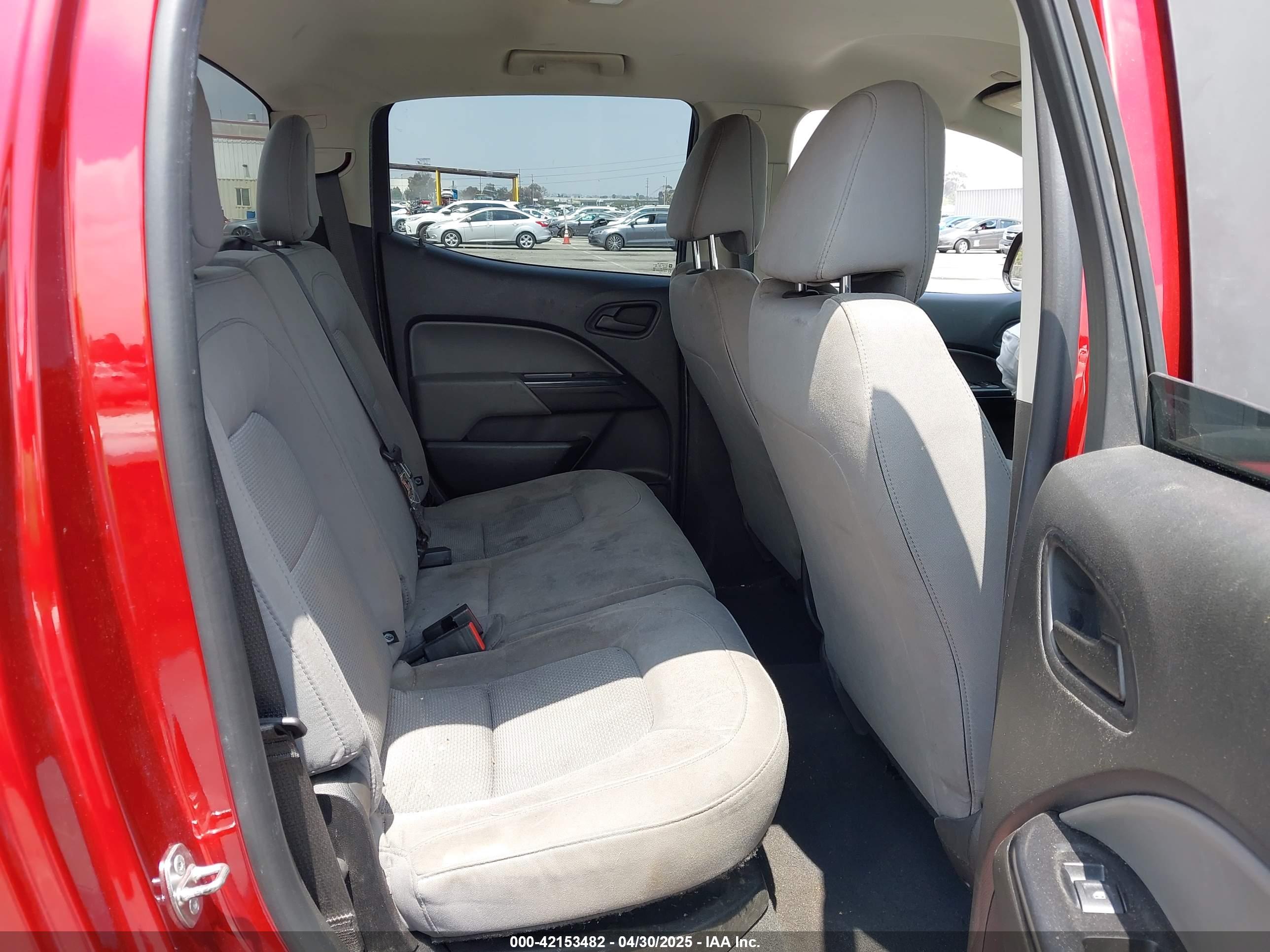 CHEVROLET COLORADO image 8