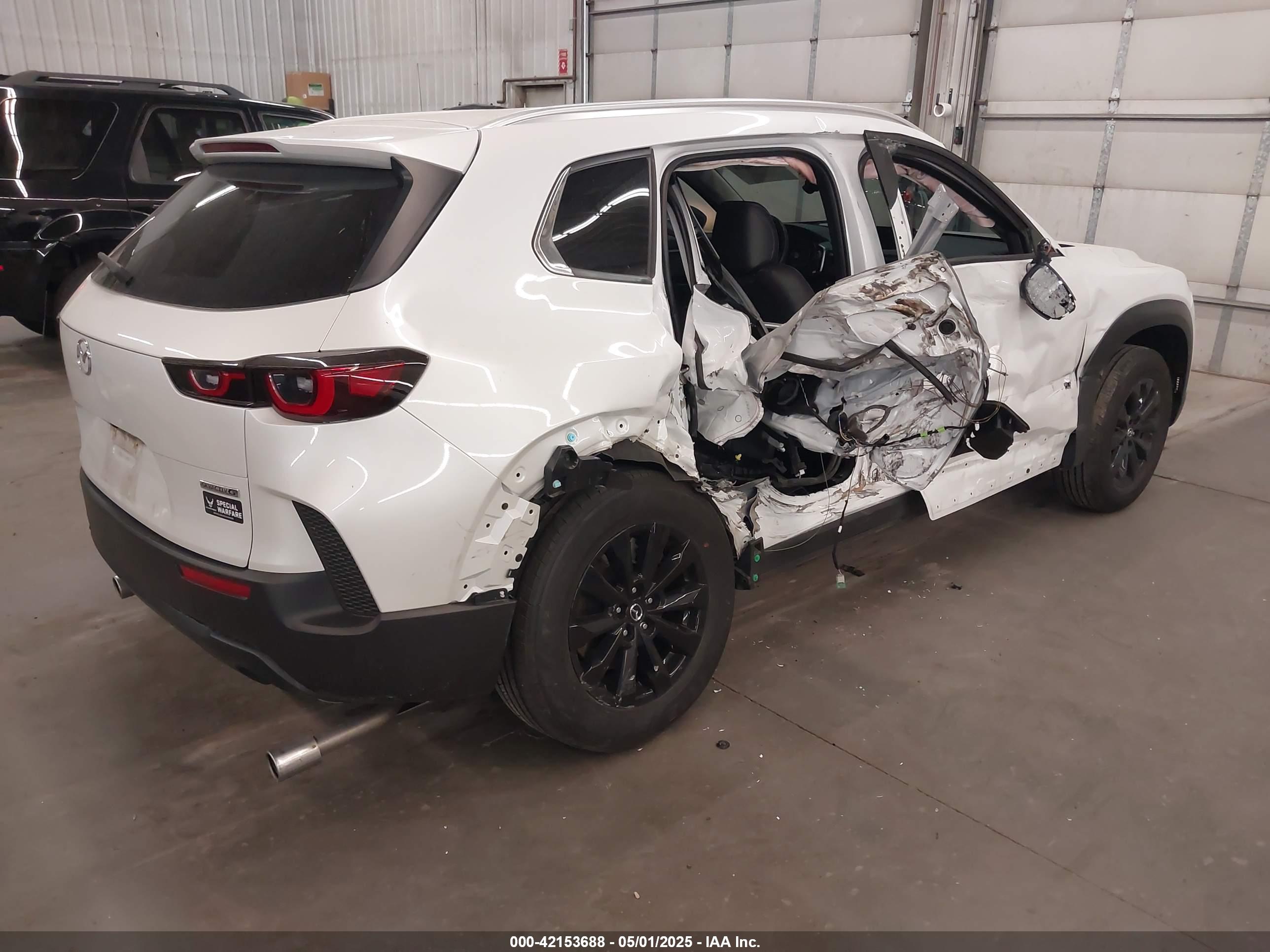 MAZDA CX-50 image 4
