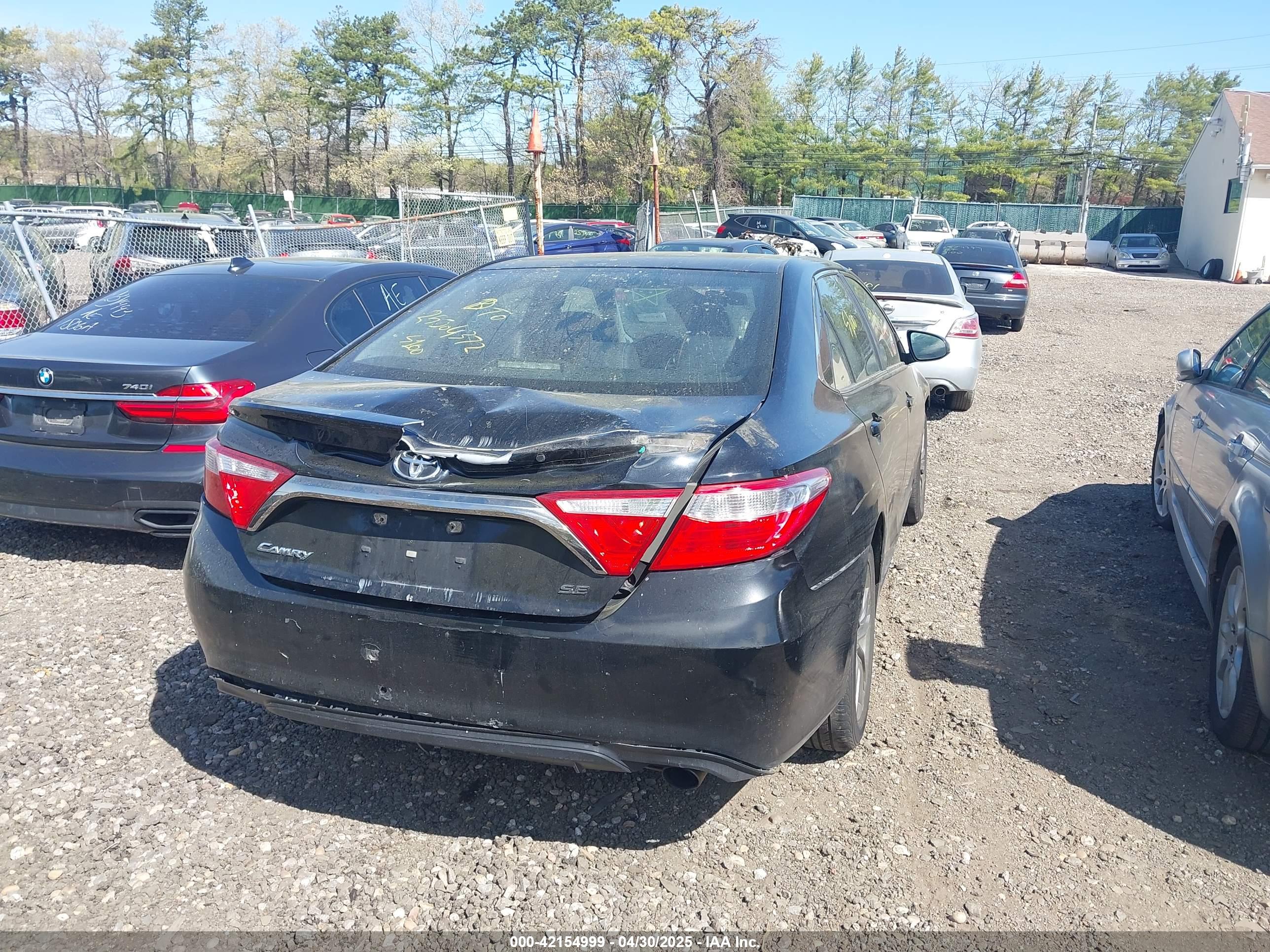 TOYOTA CAMRY image 4