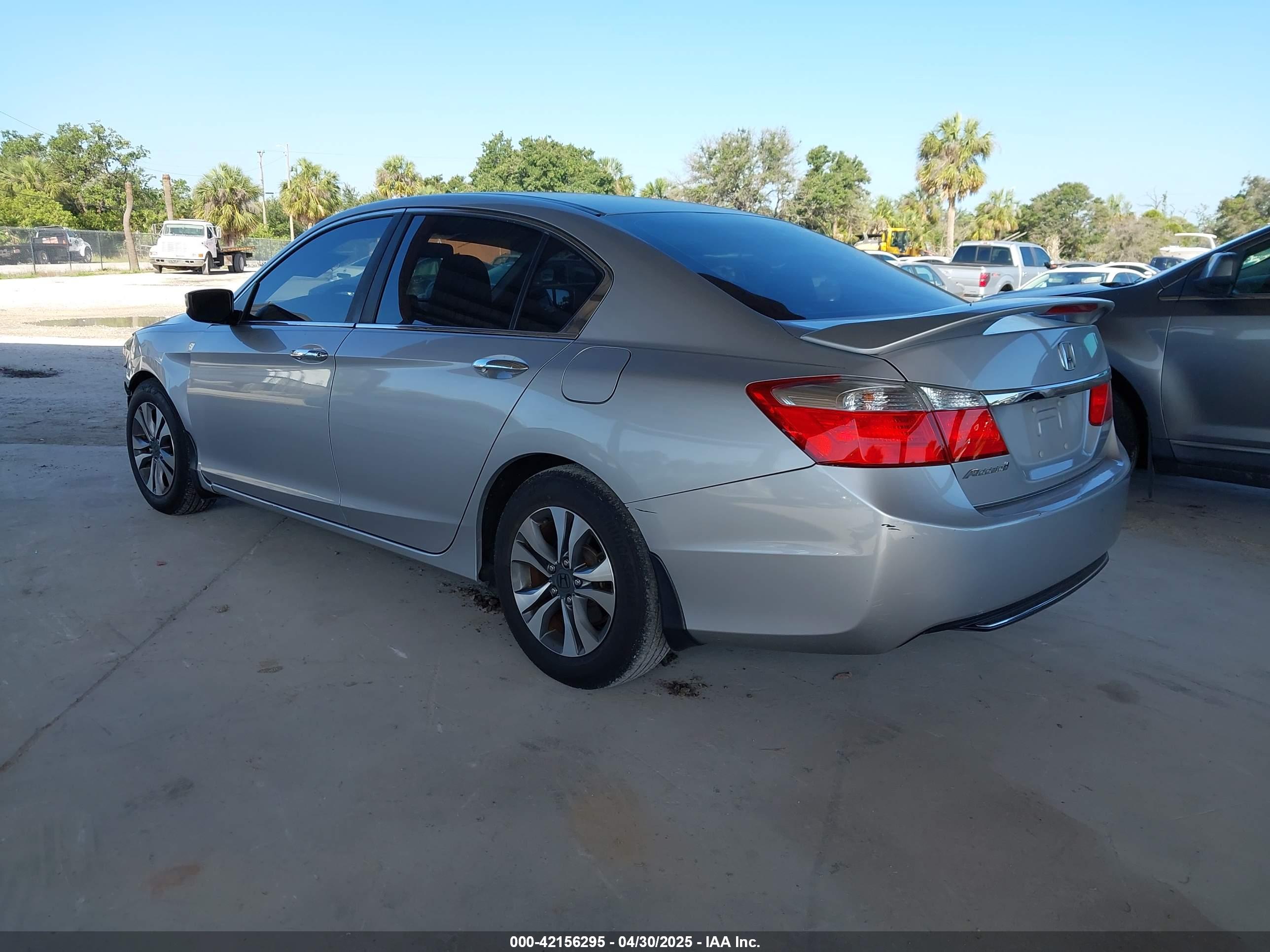 HONDA ACCORD image 3