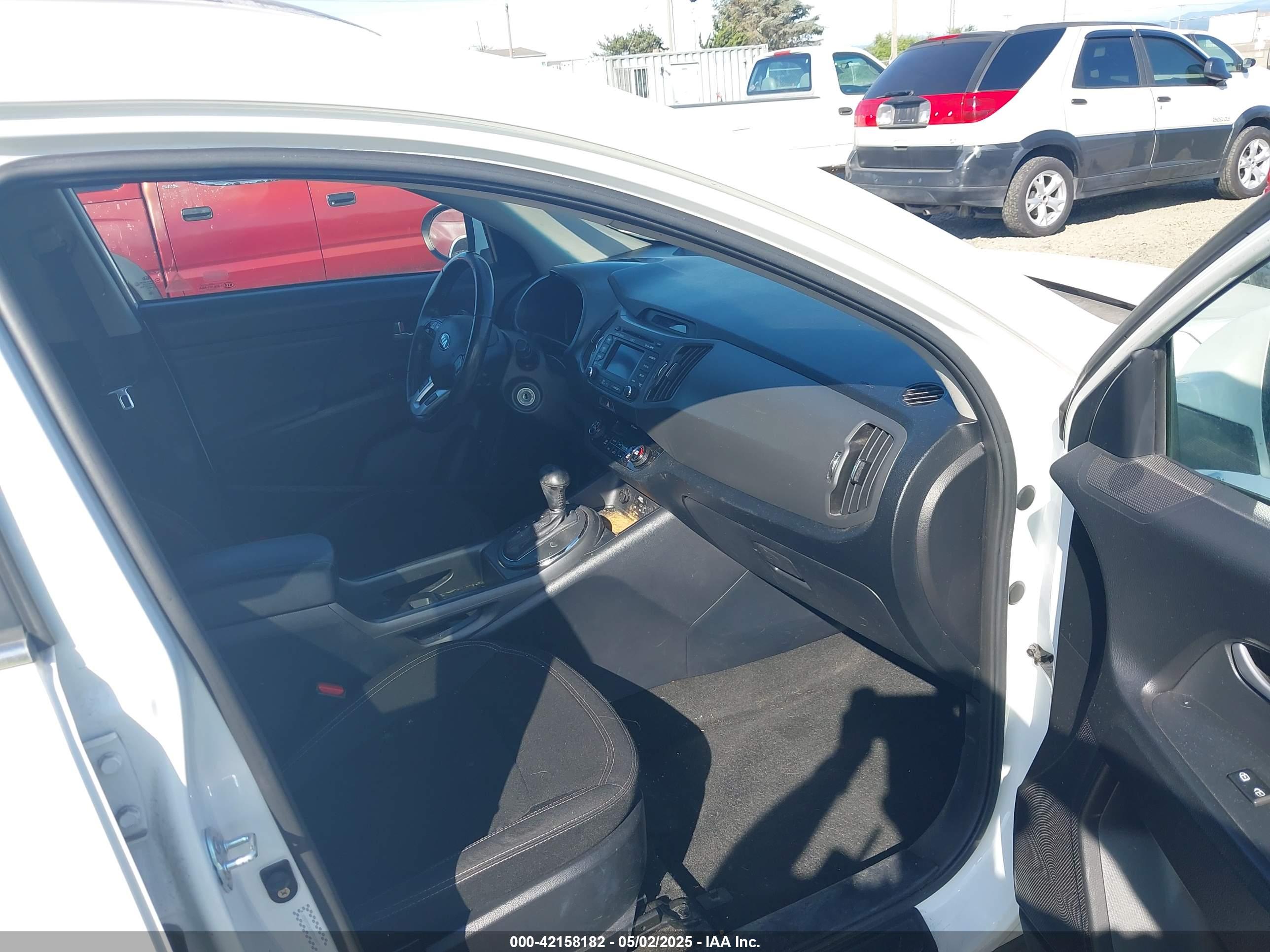 KIA SPORTAGE image 5