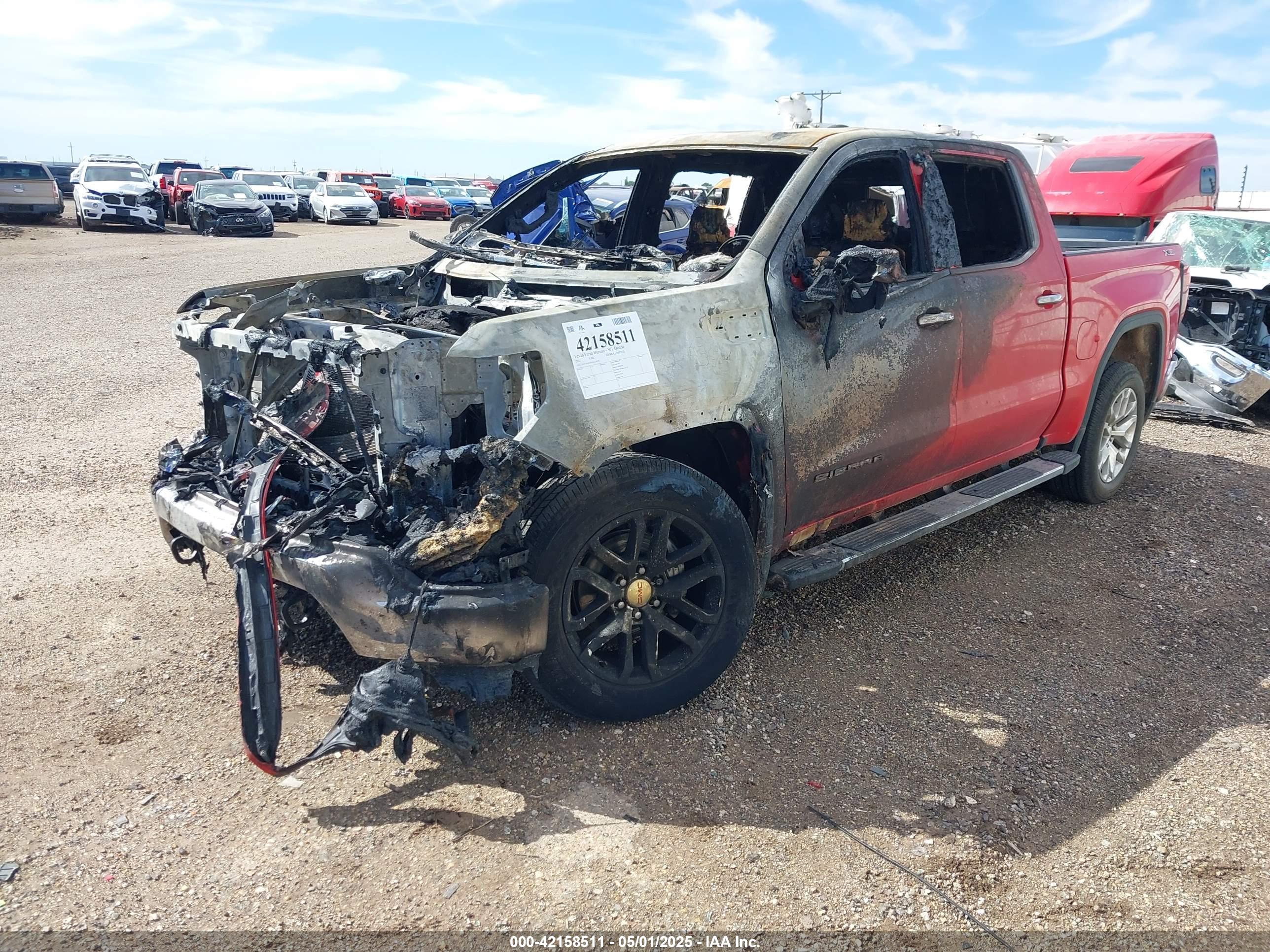 GMC SIERRA image 2