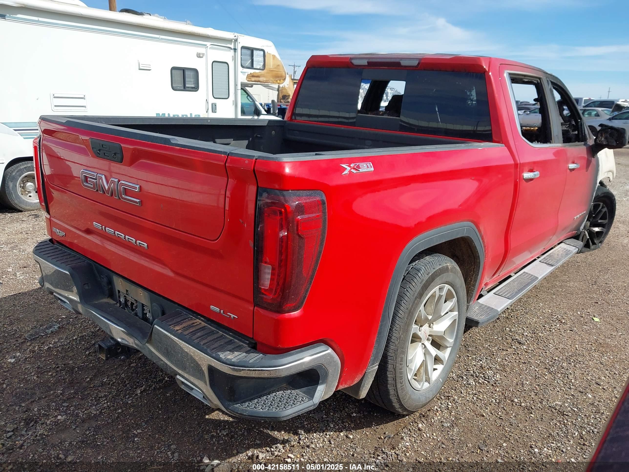 GMC SIERRA image 4