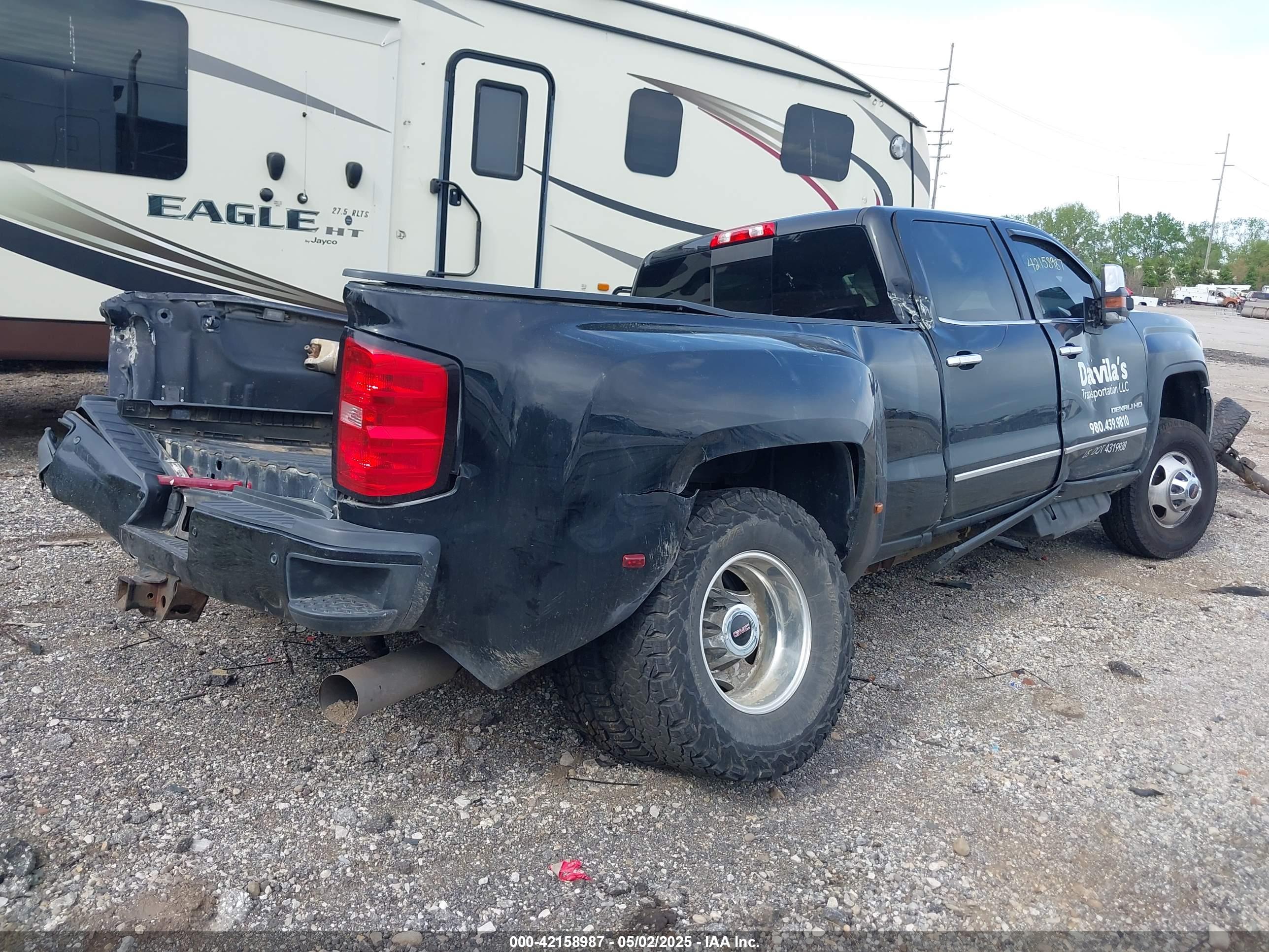 GMC SIERRA image 4