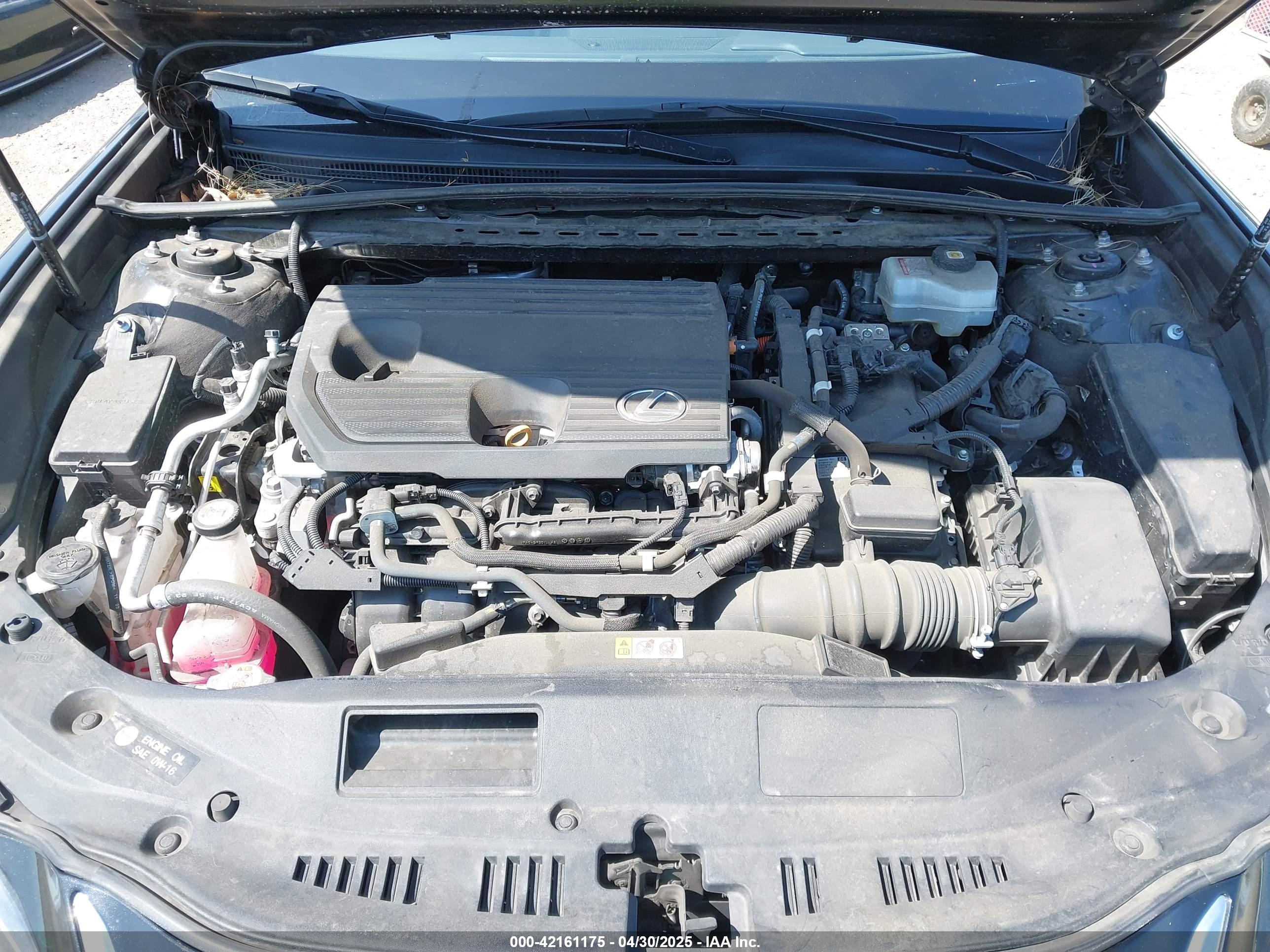 LEXUS ES image 10
