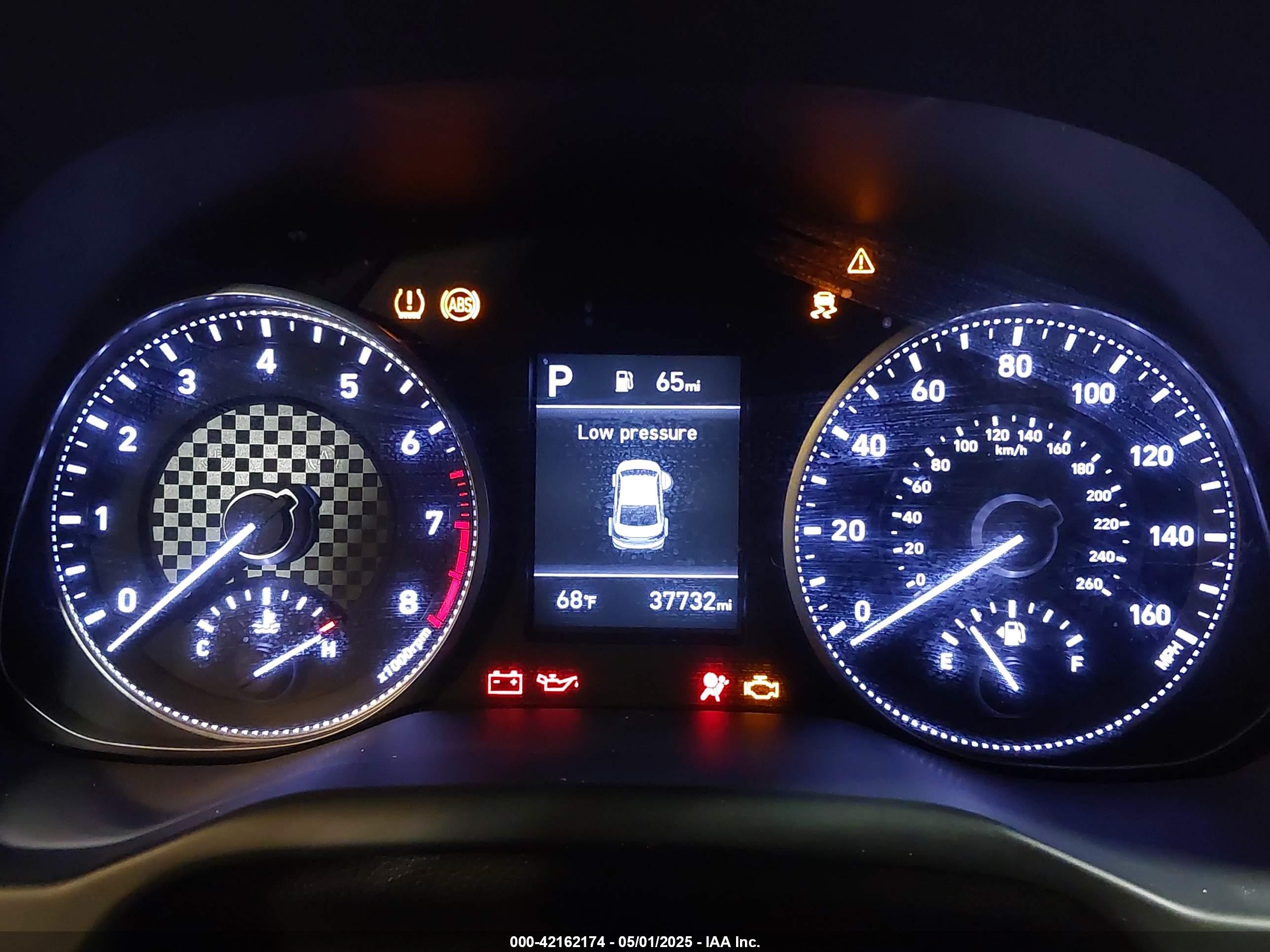 HYUNDAI ELANTRA image 7