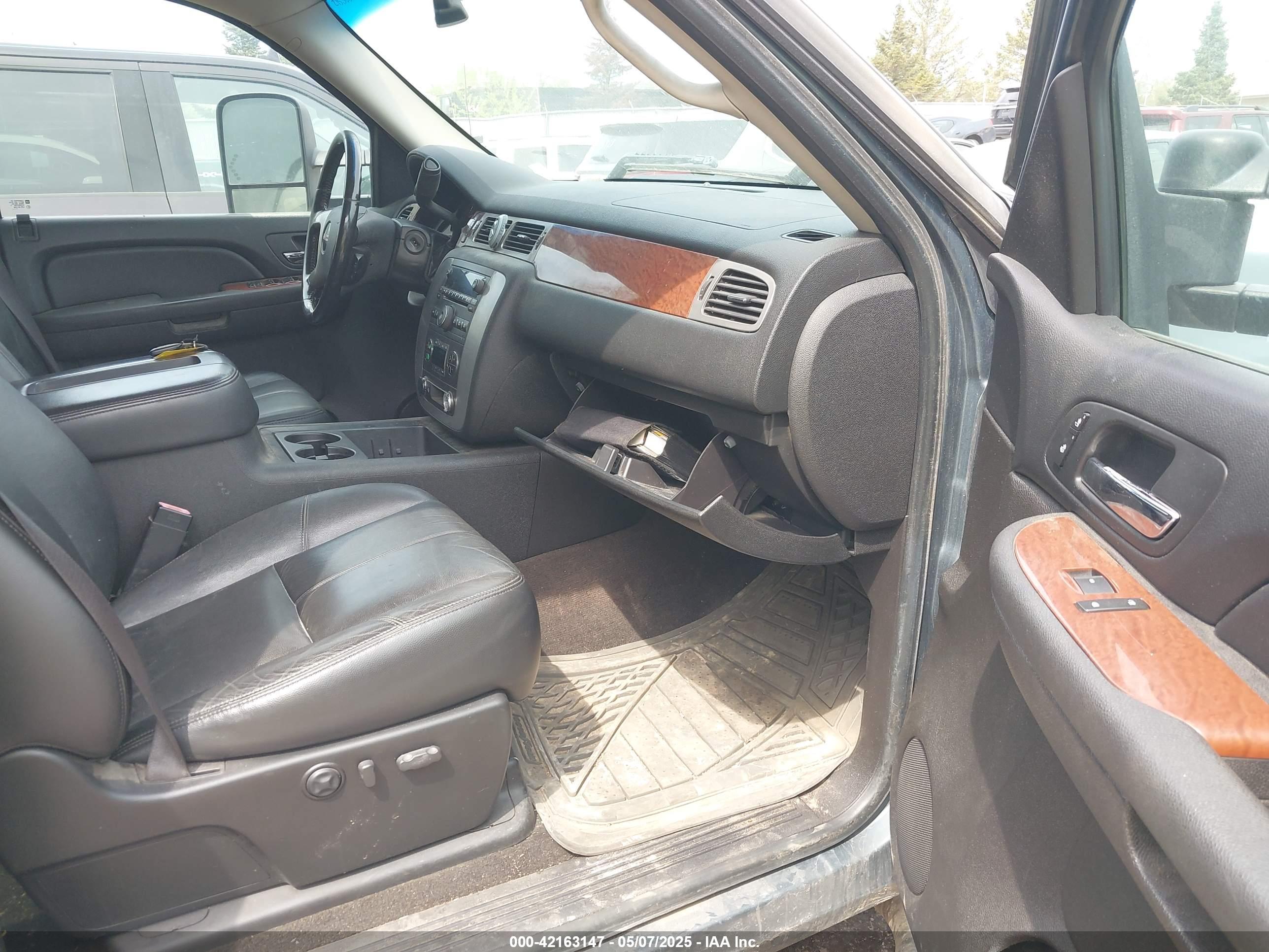 GMC SIERRA image 5