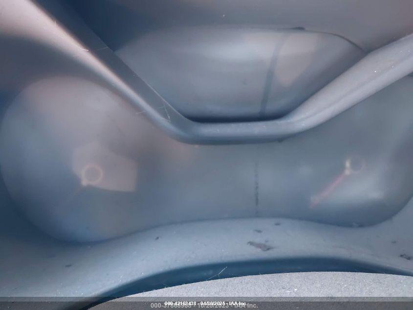 CHEVROLET COLORADO image 7