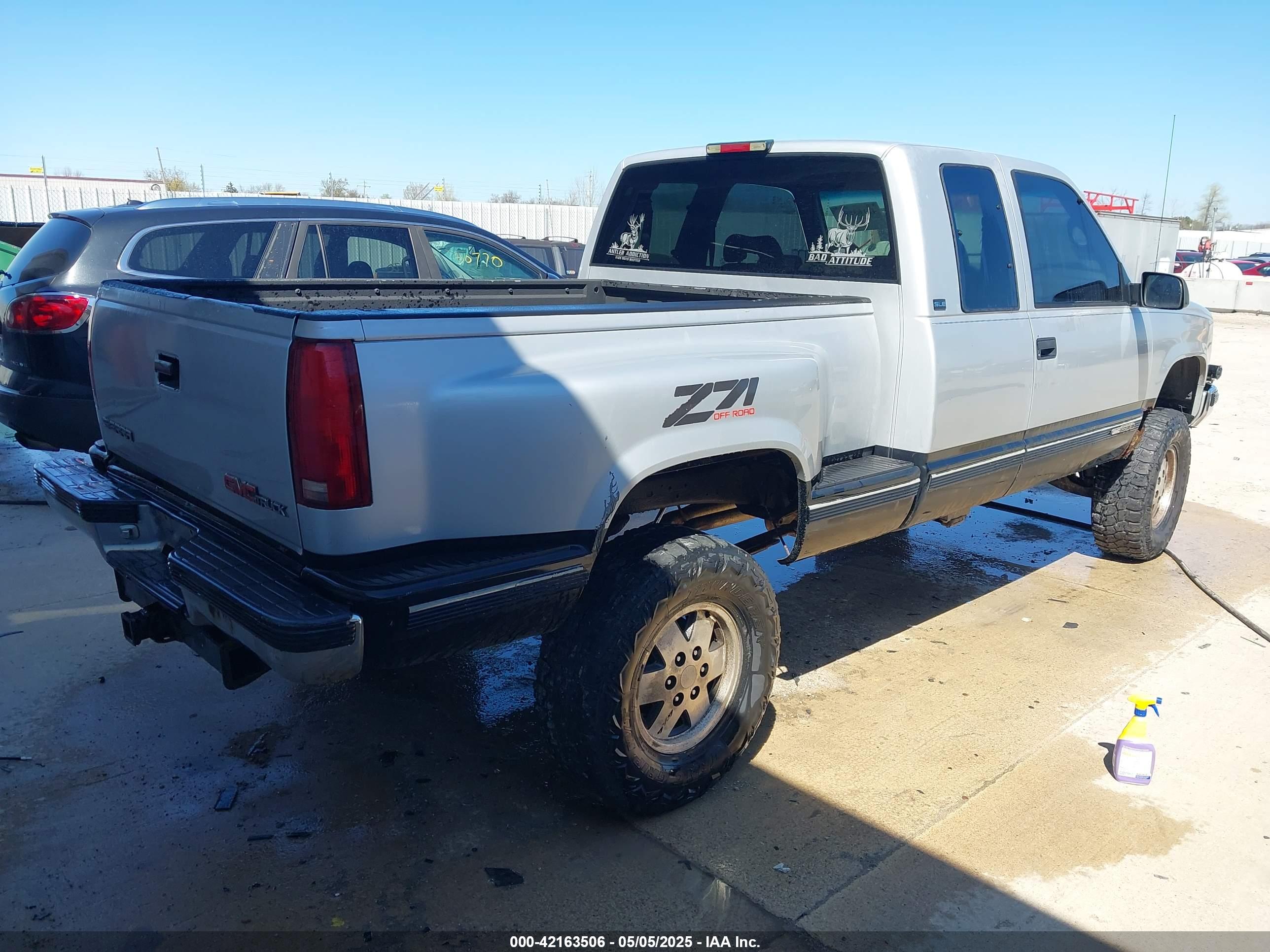 GMC SIERRA image 4