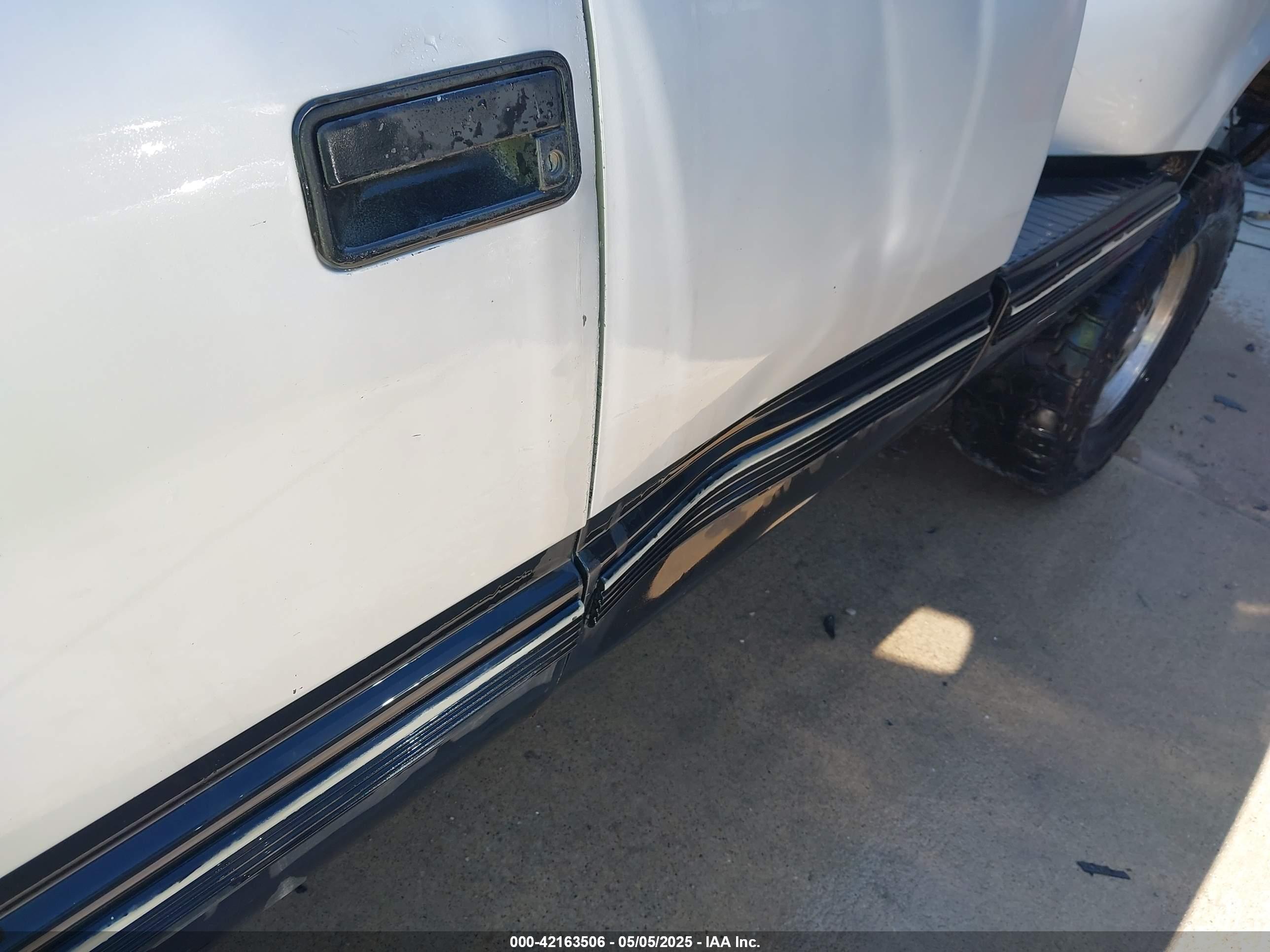 GMC SIERRA image 6