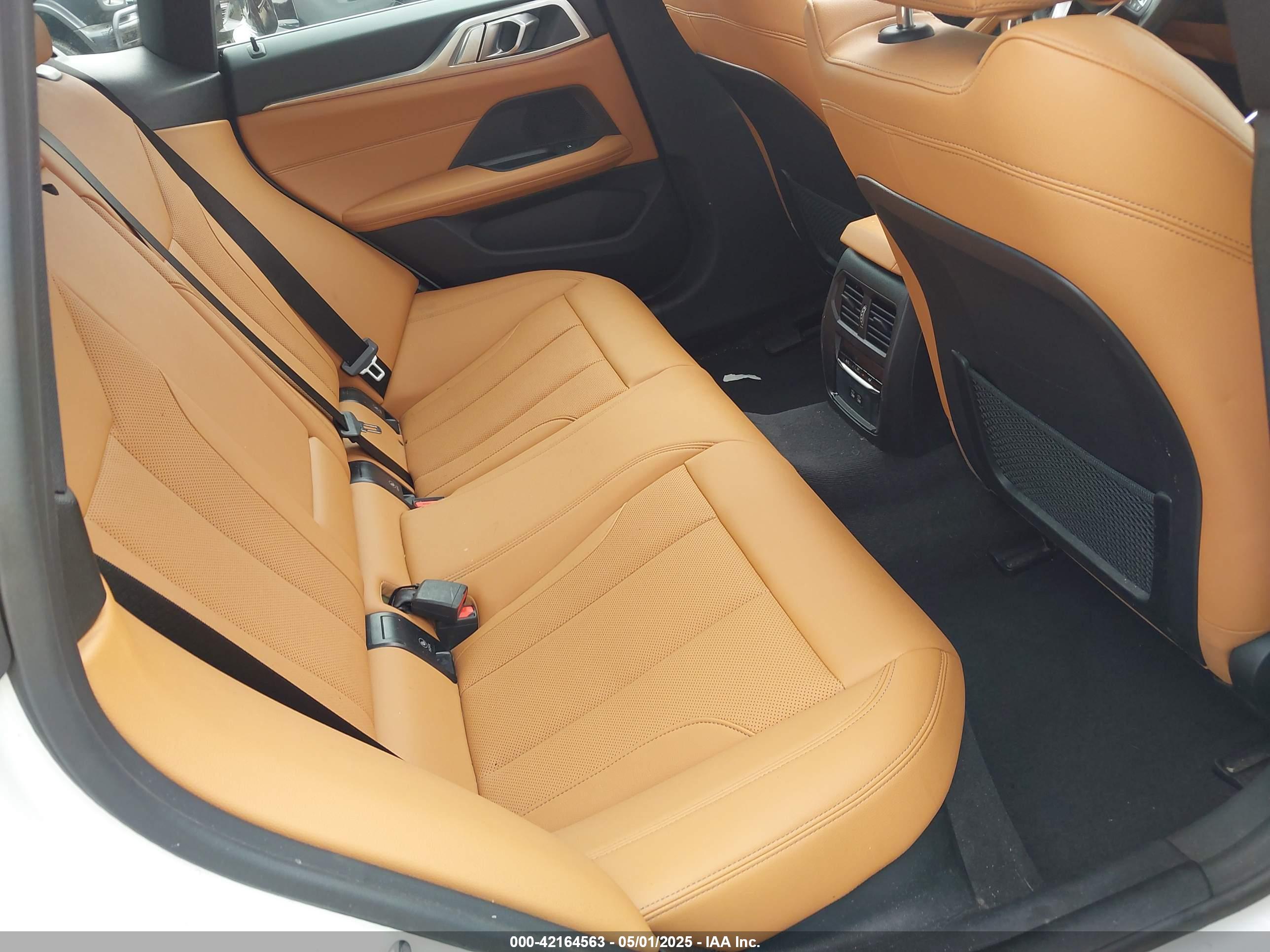 BMW I4 image 8