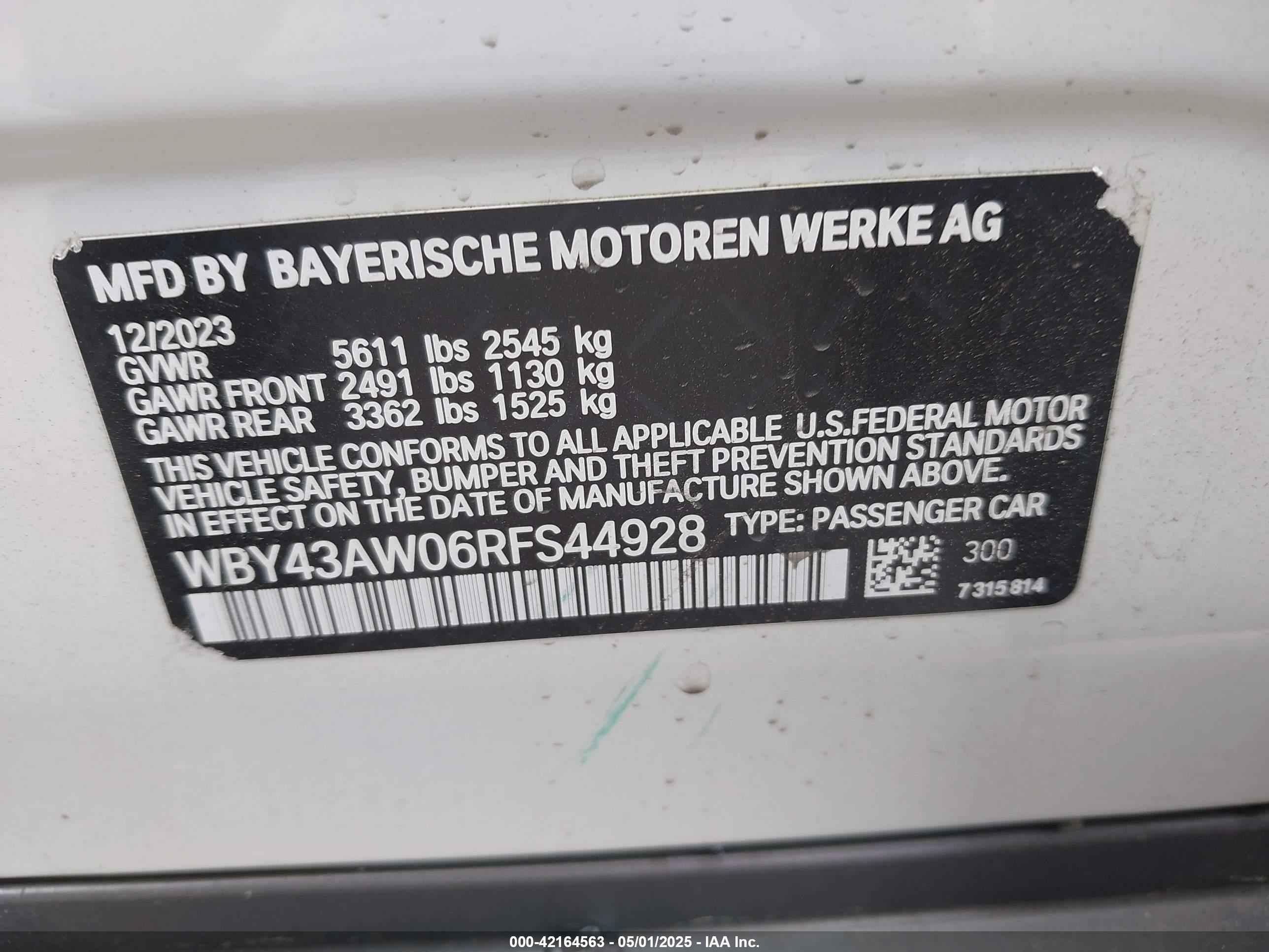 BMW I4 image 9