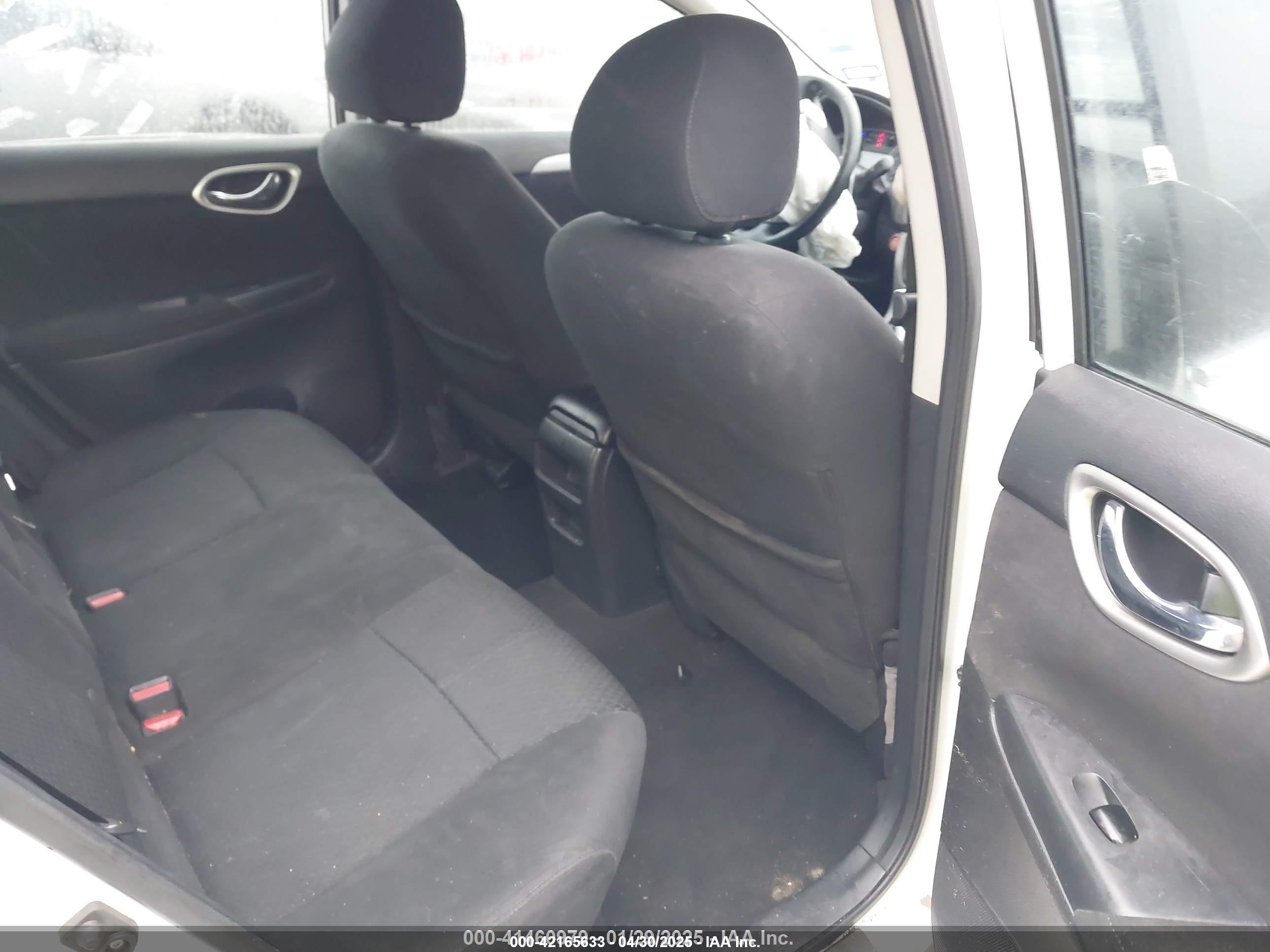 NISSAN SENTRA image 8