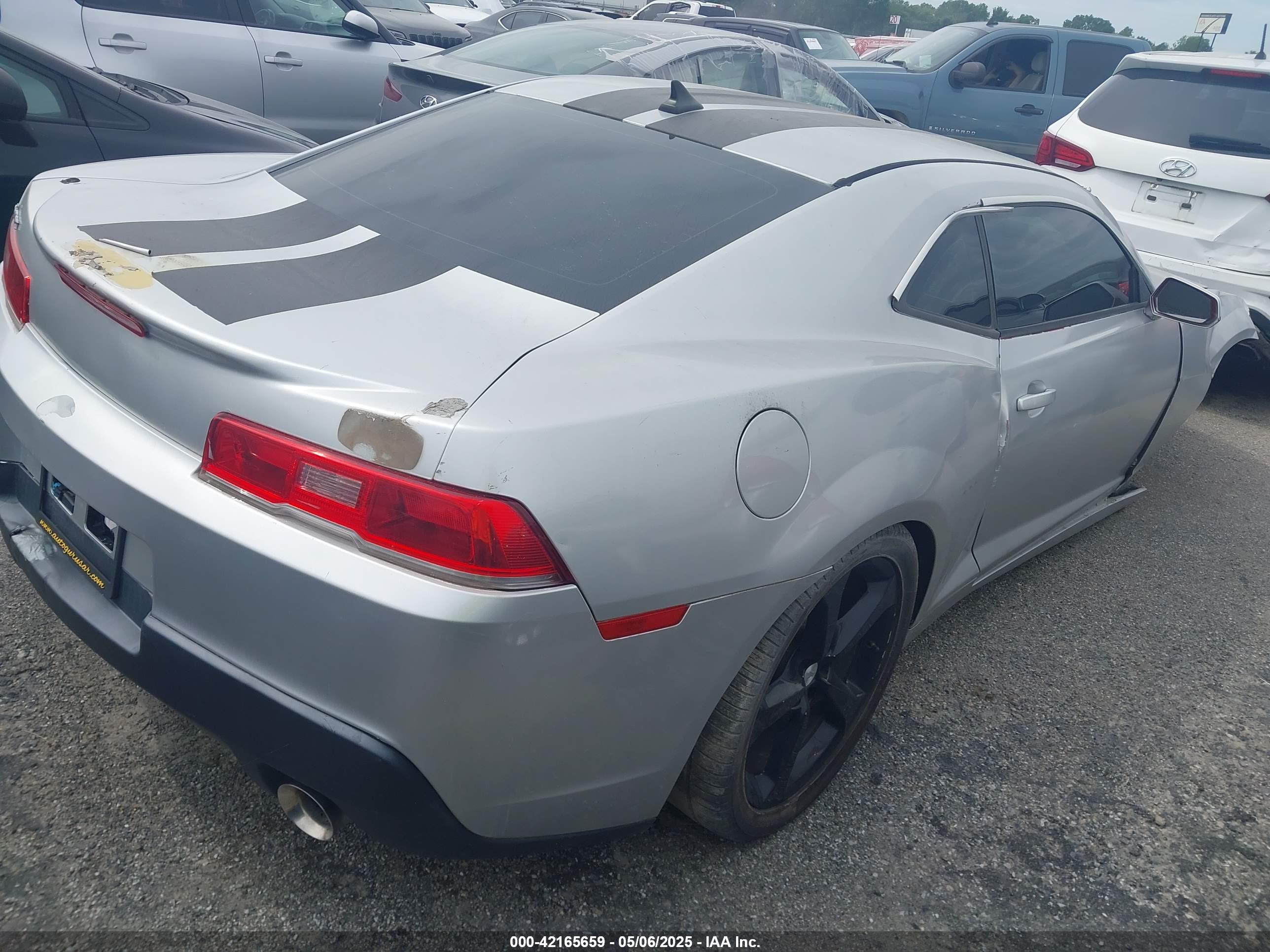 CHEVROLET CAMARO image 4