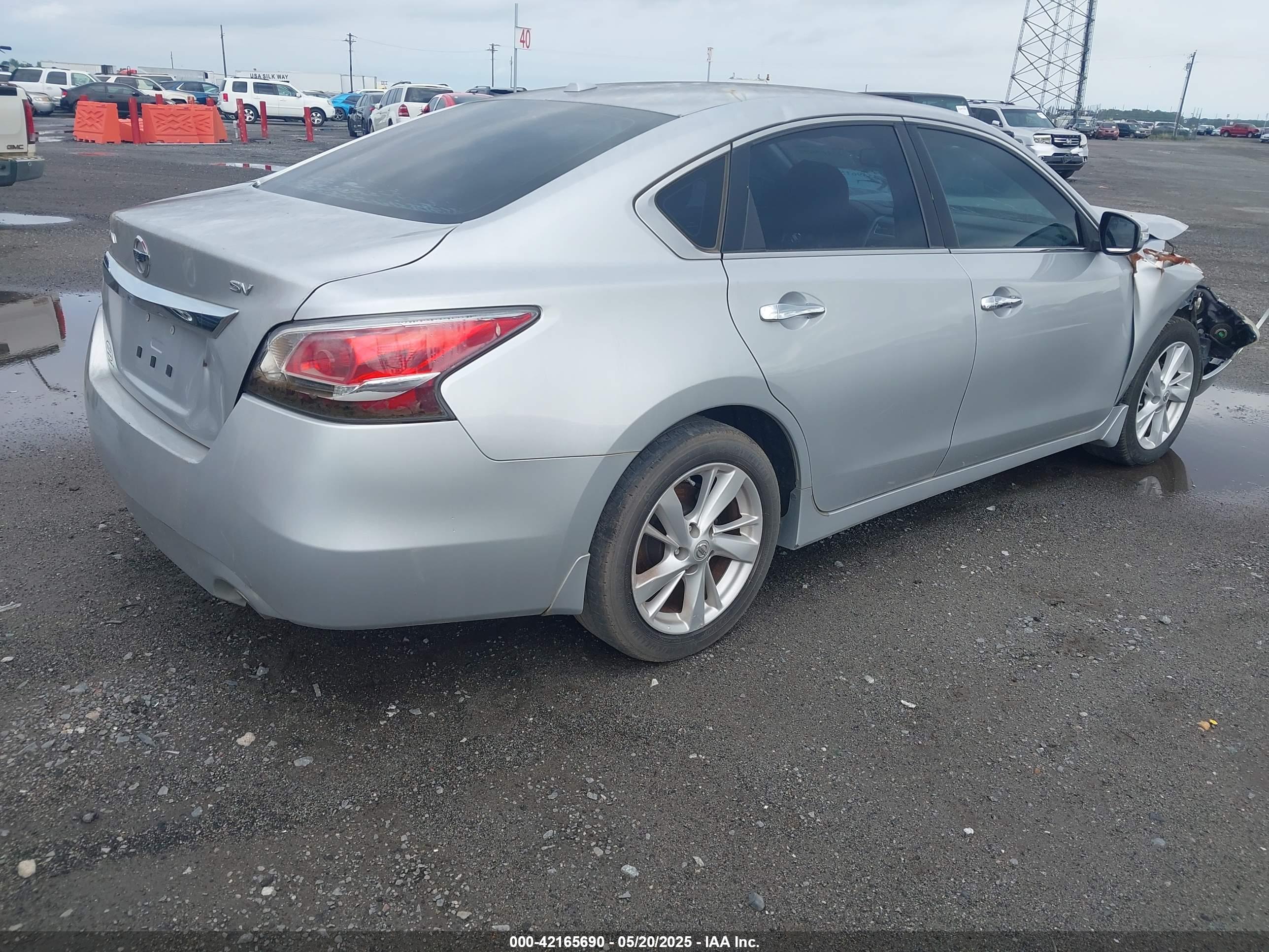 NISSAN ALTIMA image 4