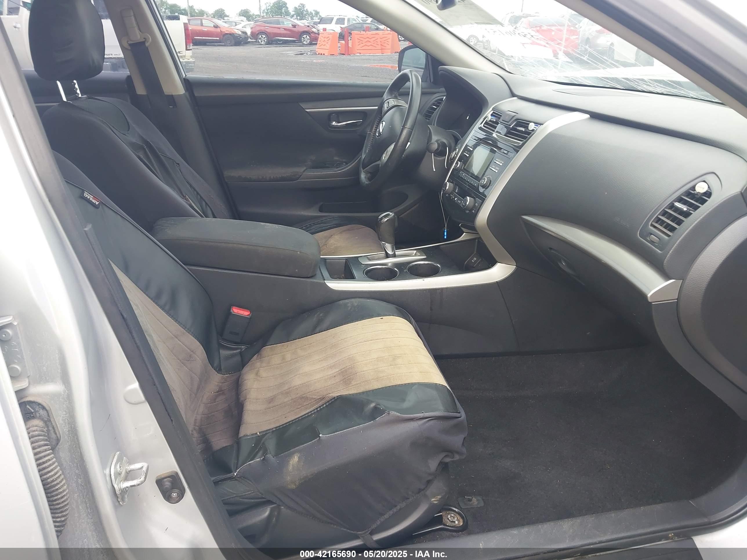 NISSAN ALTIMA image 5
