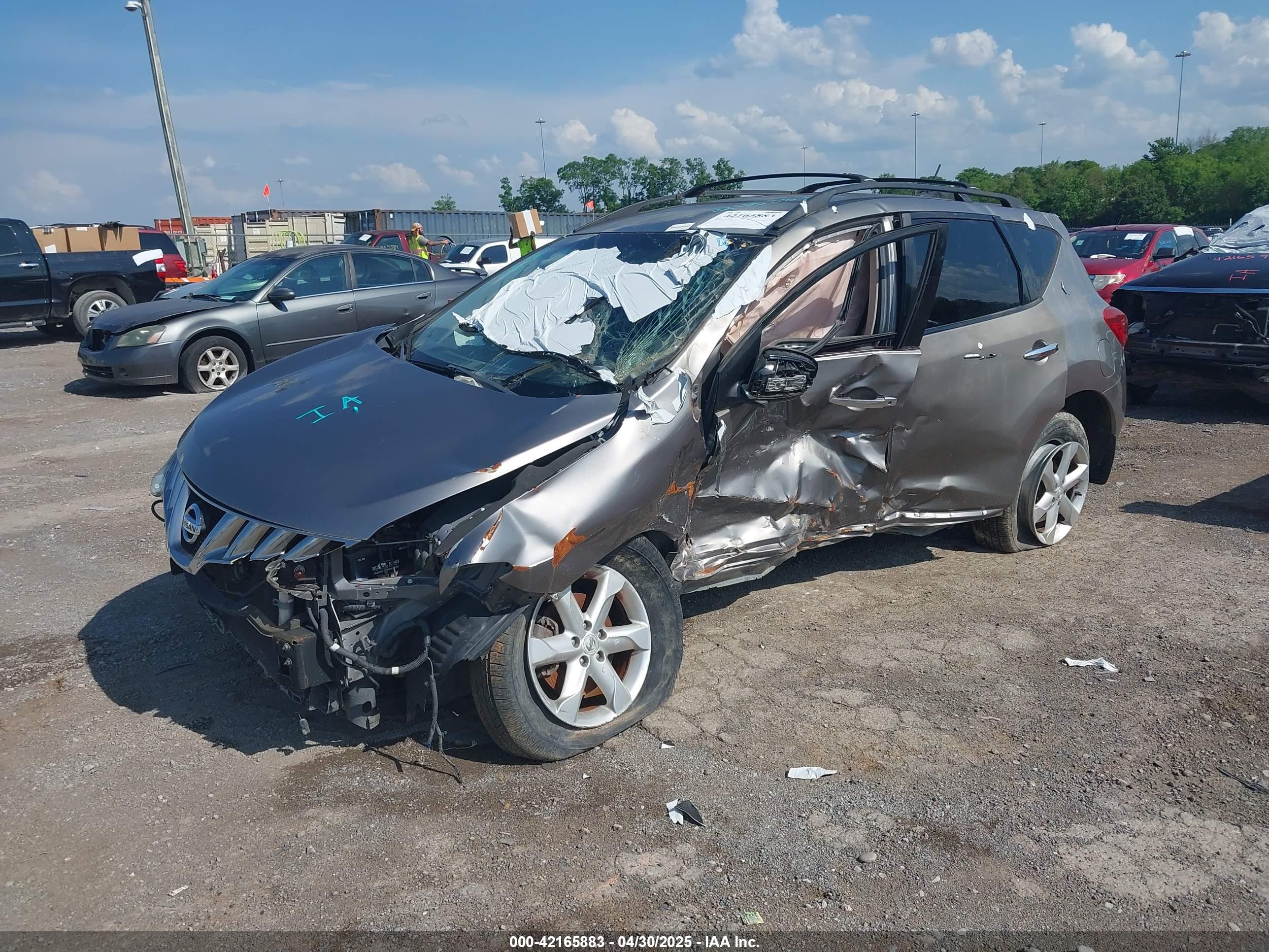 NISSAN MURANO image 2