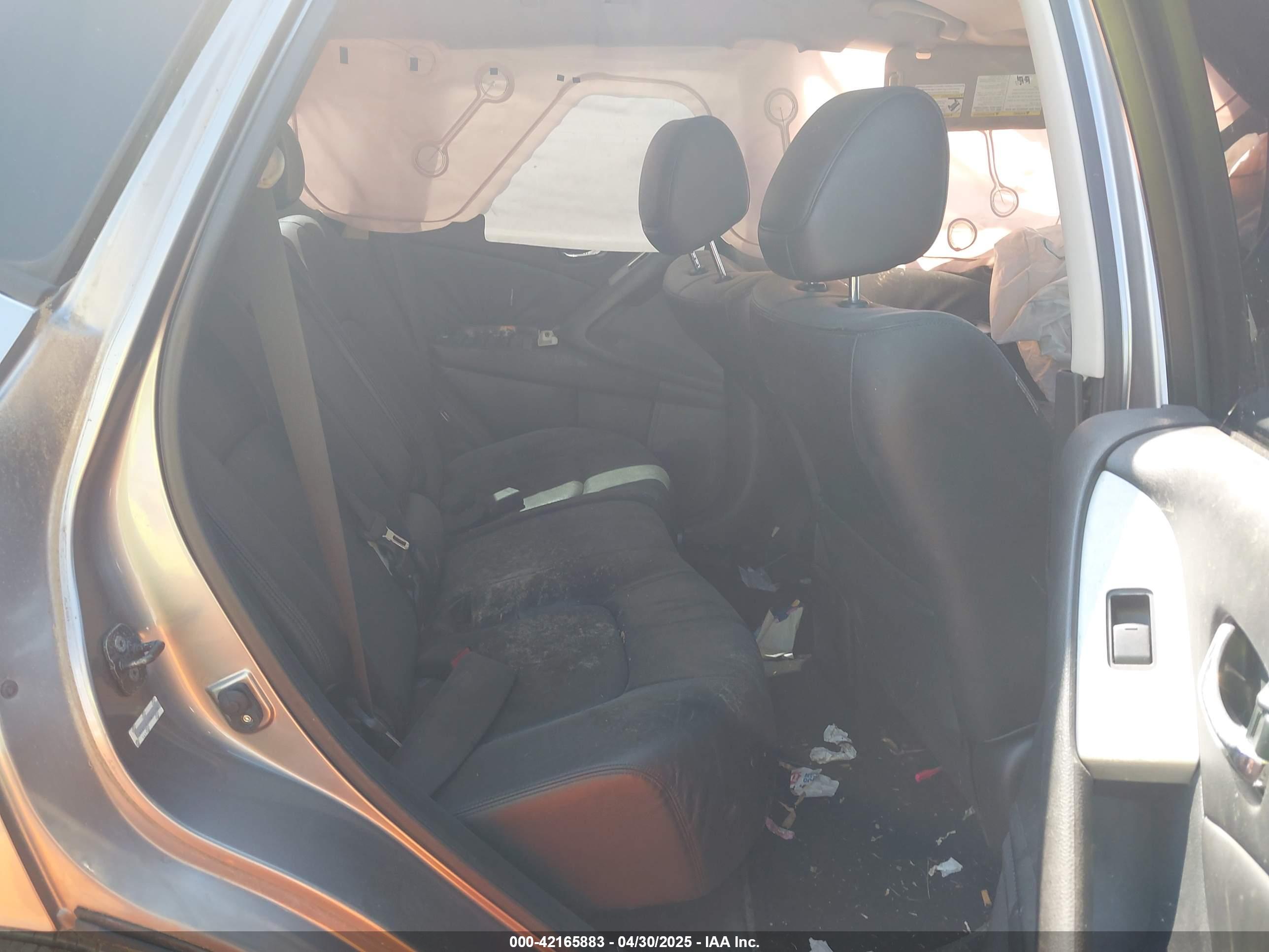 NISSAN MURANO image 8