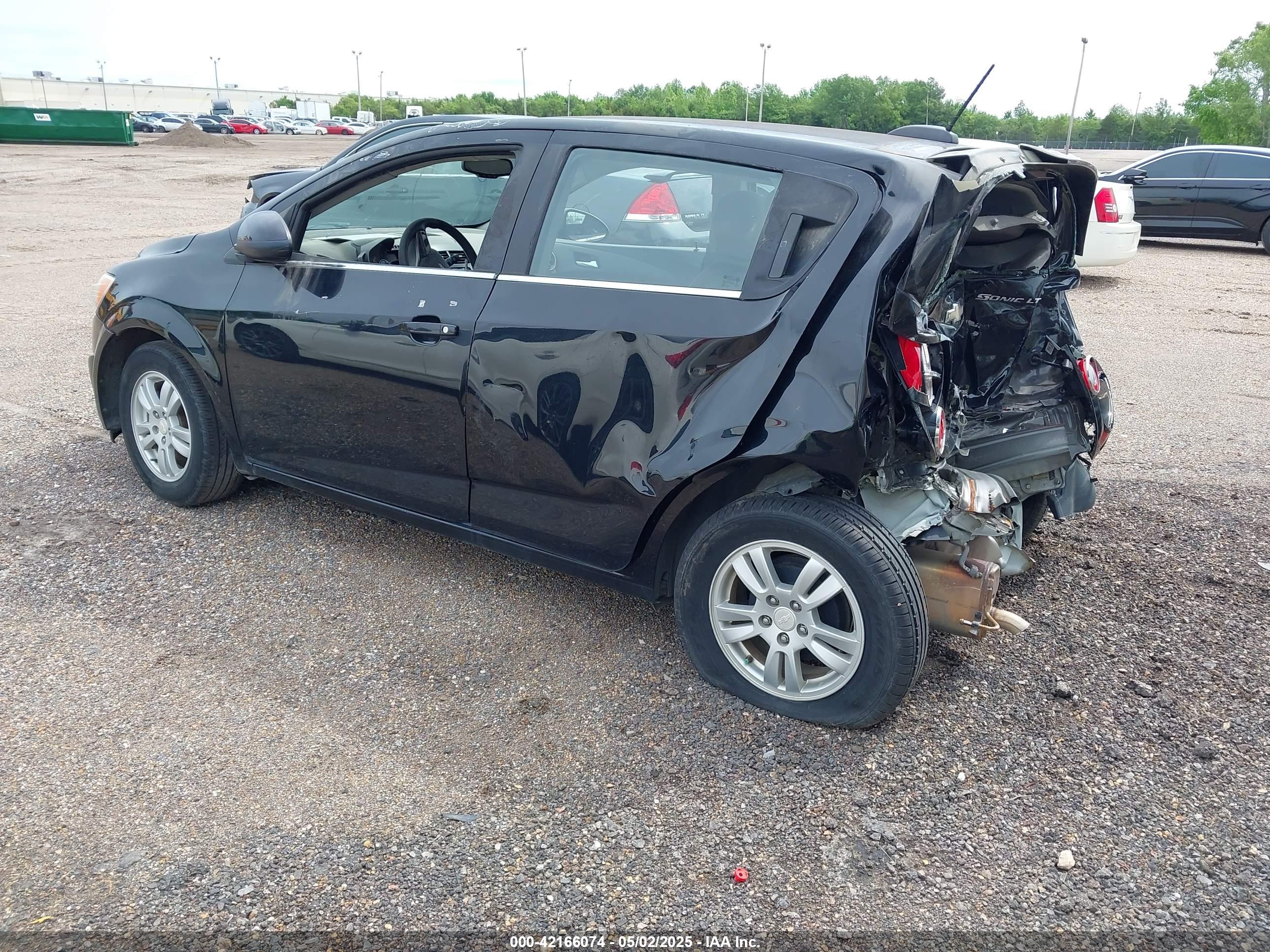 CHEVROLET SONIC image 3