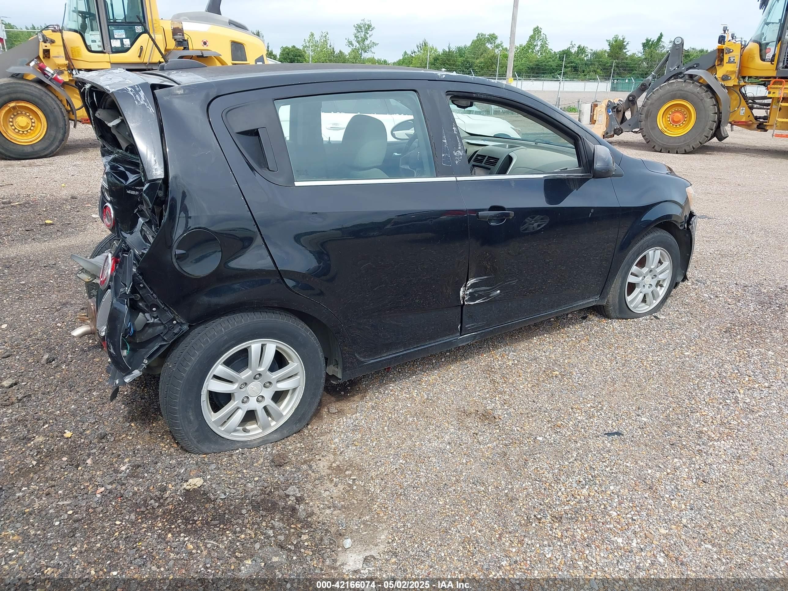 CHEVROLET SONIC image 4