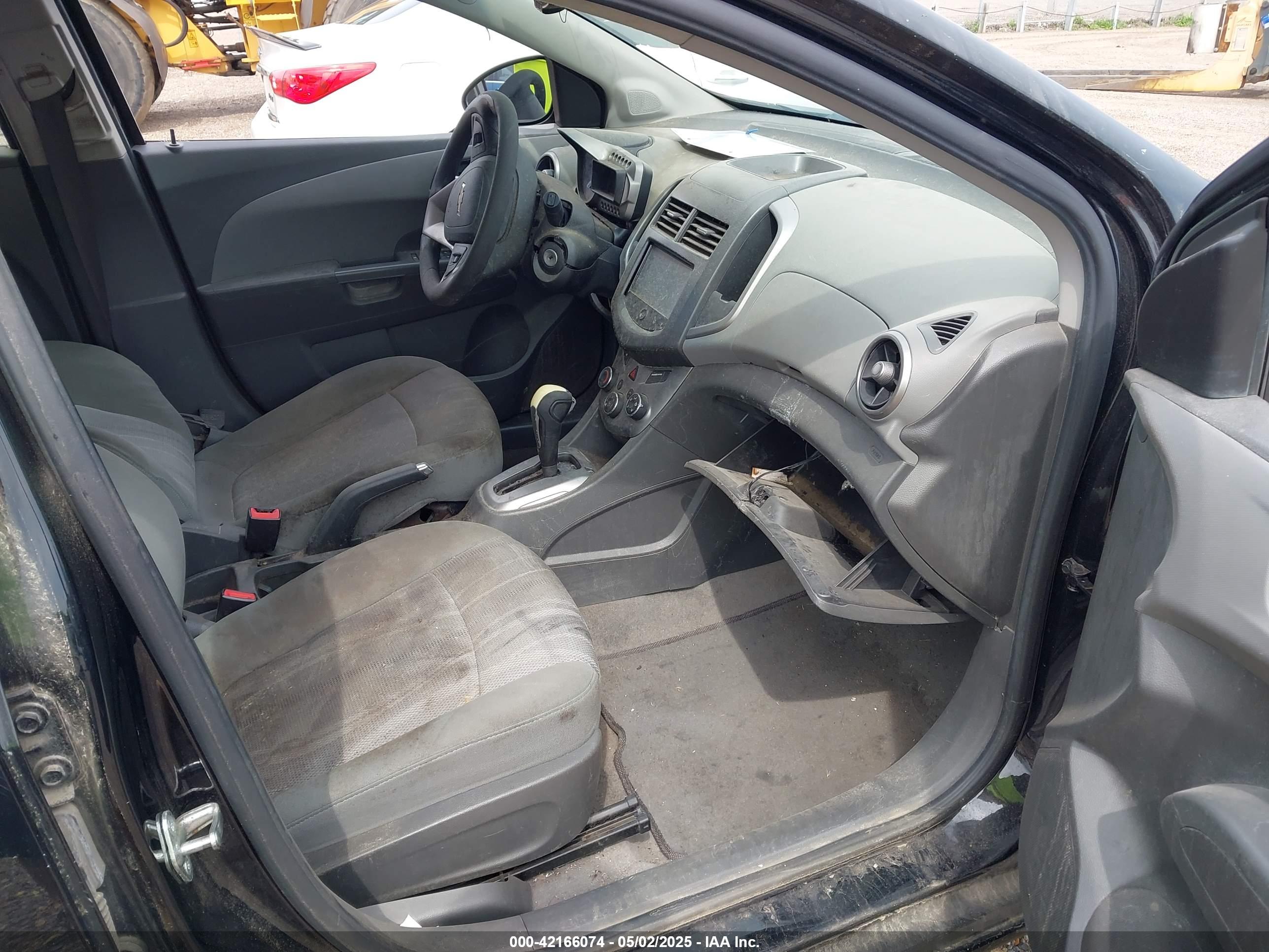 CHEVROLET SONIC image 5
