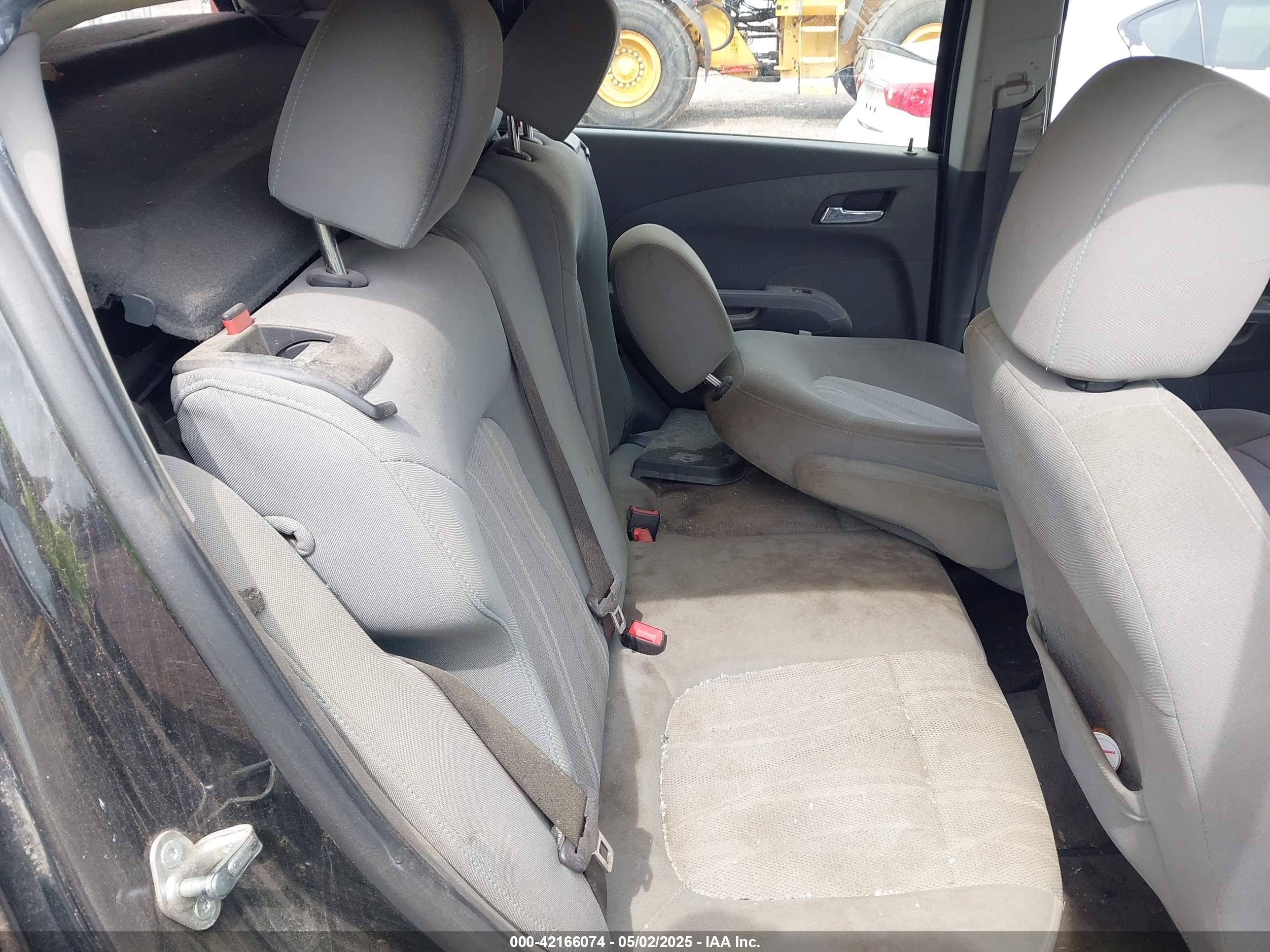 CHEVROLET SONIC image 8