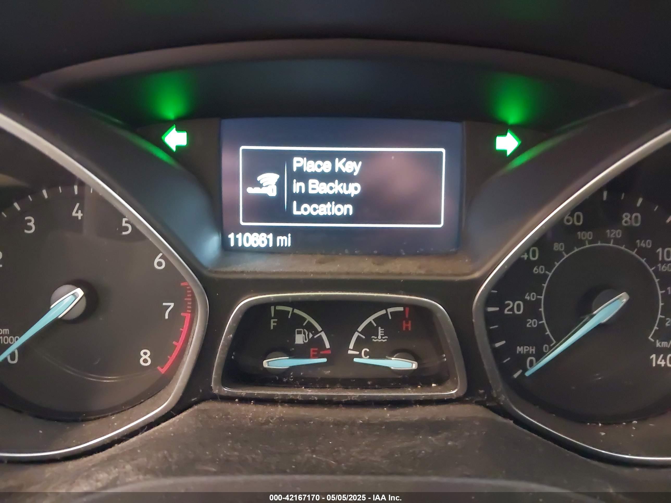 FORD ESCAPE image 7