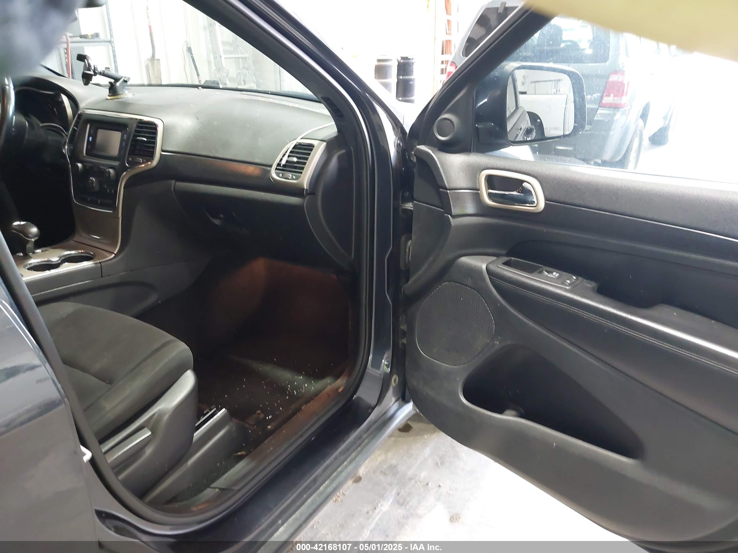 JEEP GRAND image 5