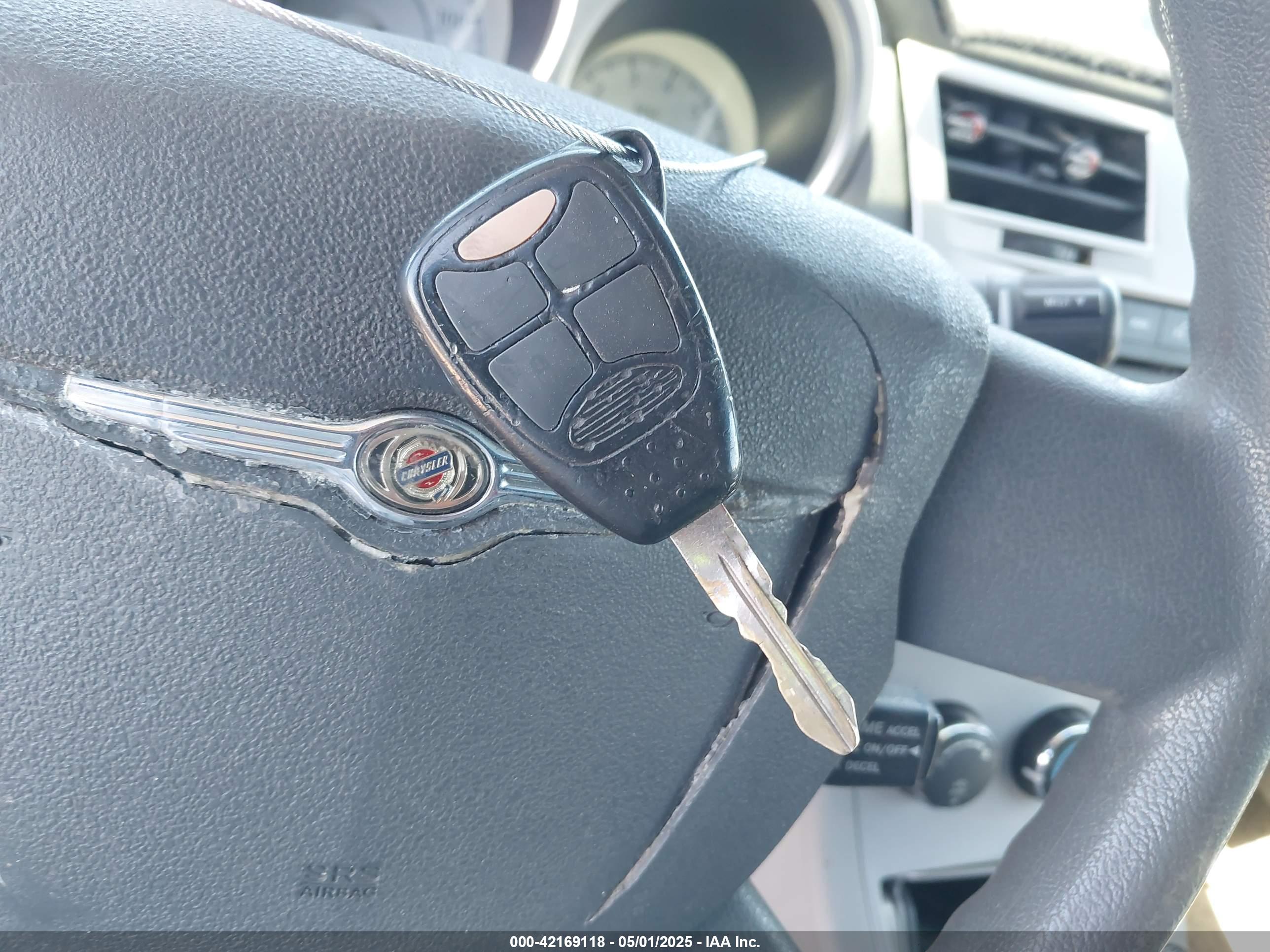 CHRYSLER SEBRING image 11
