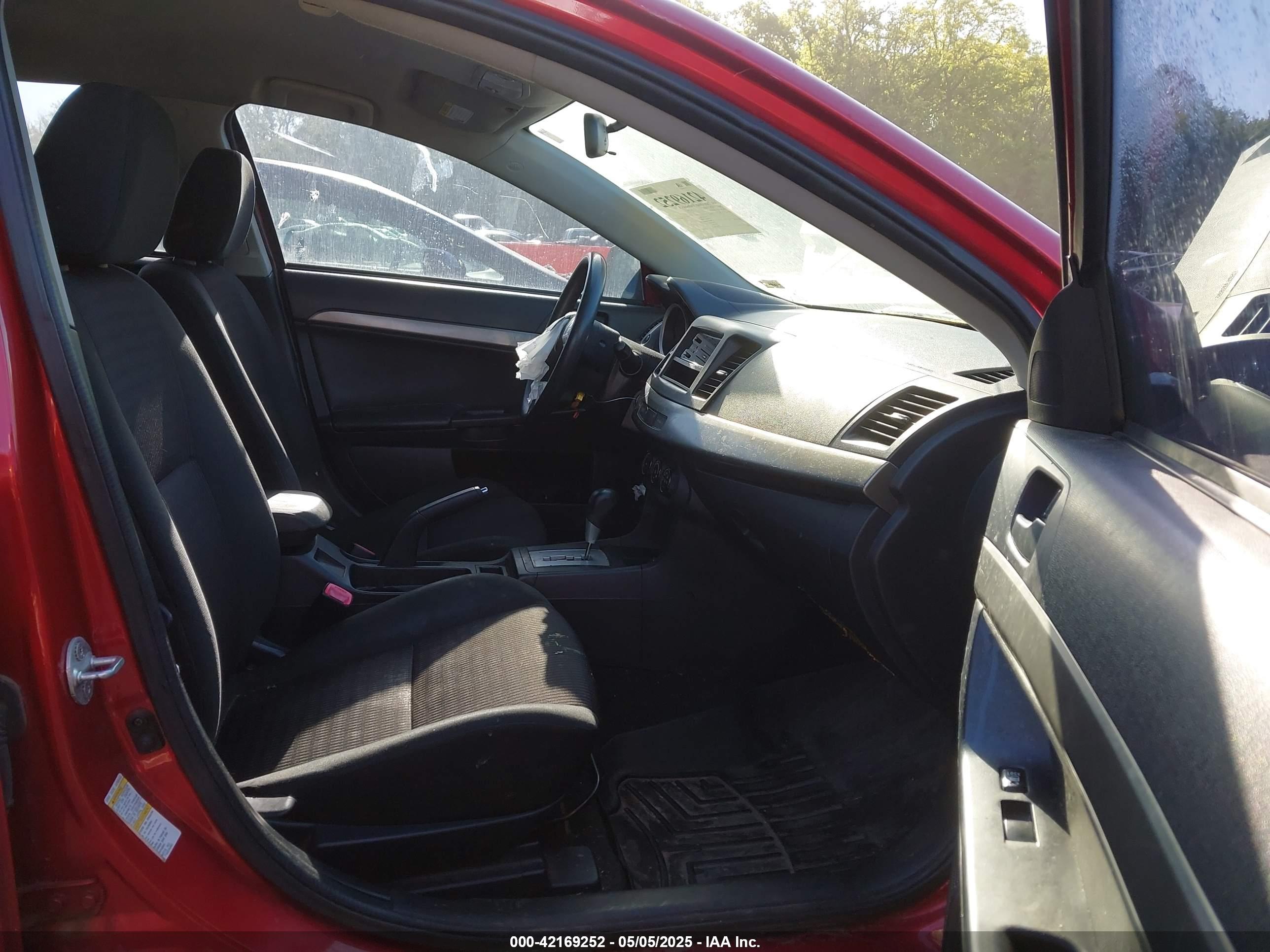 MITSUBISHI LANCER image 5