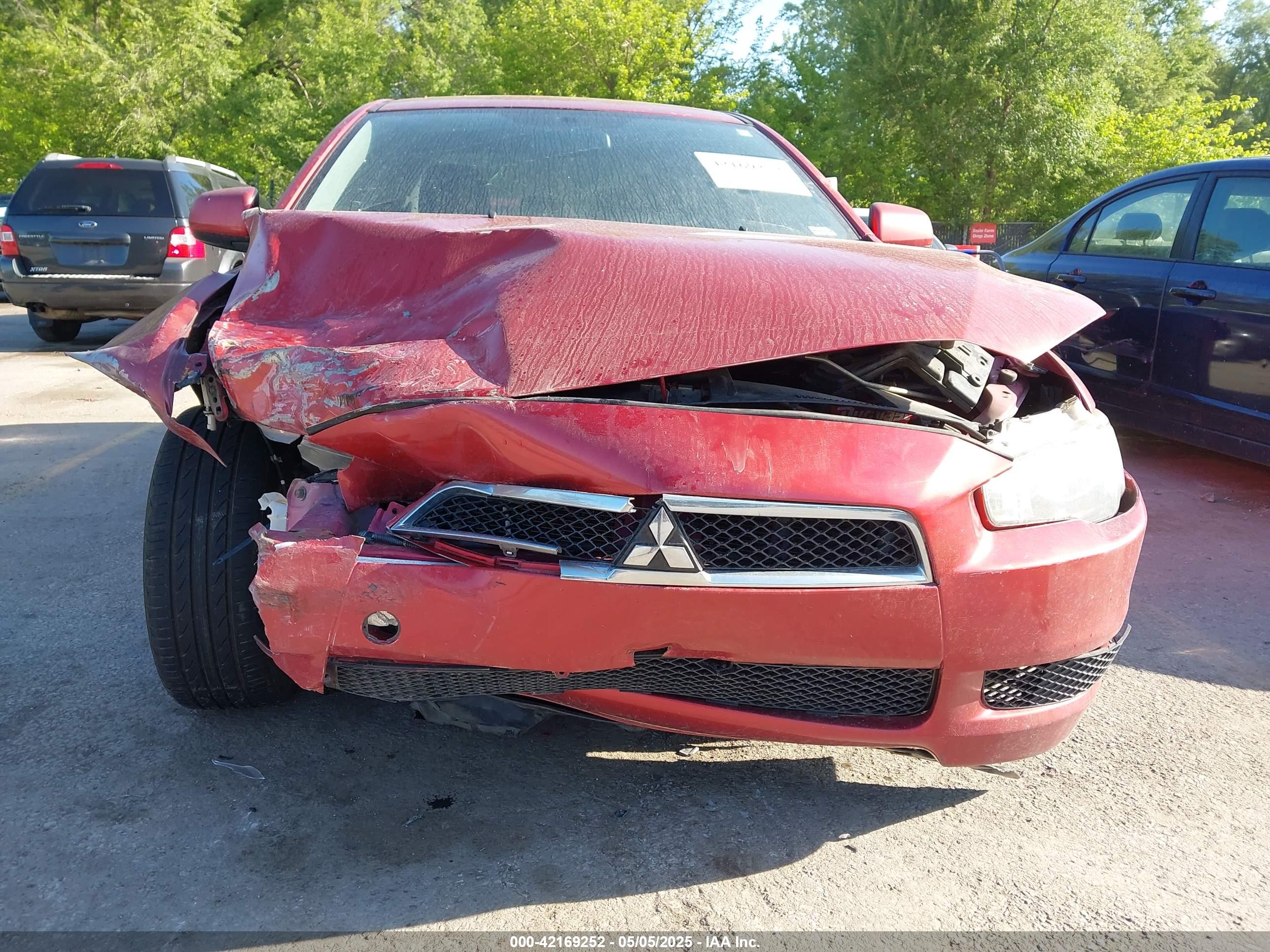 MITSUBISHI LANCER image 6