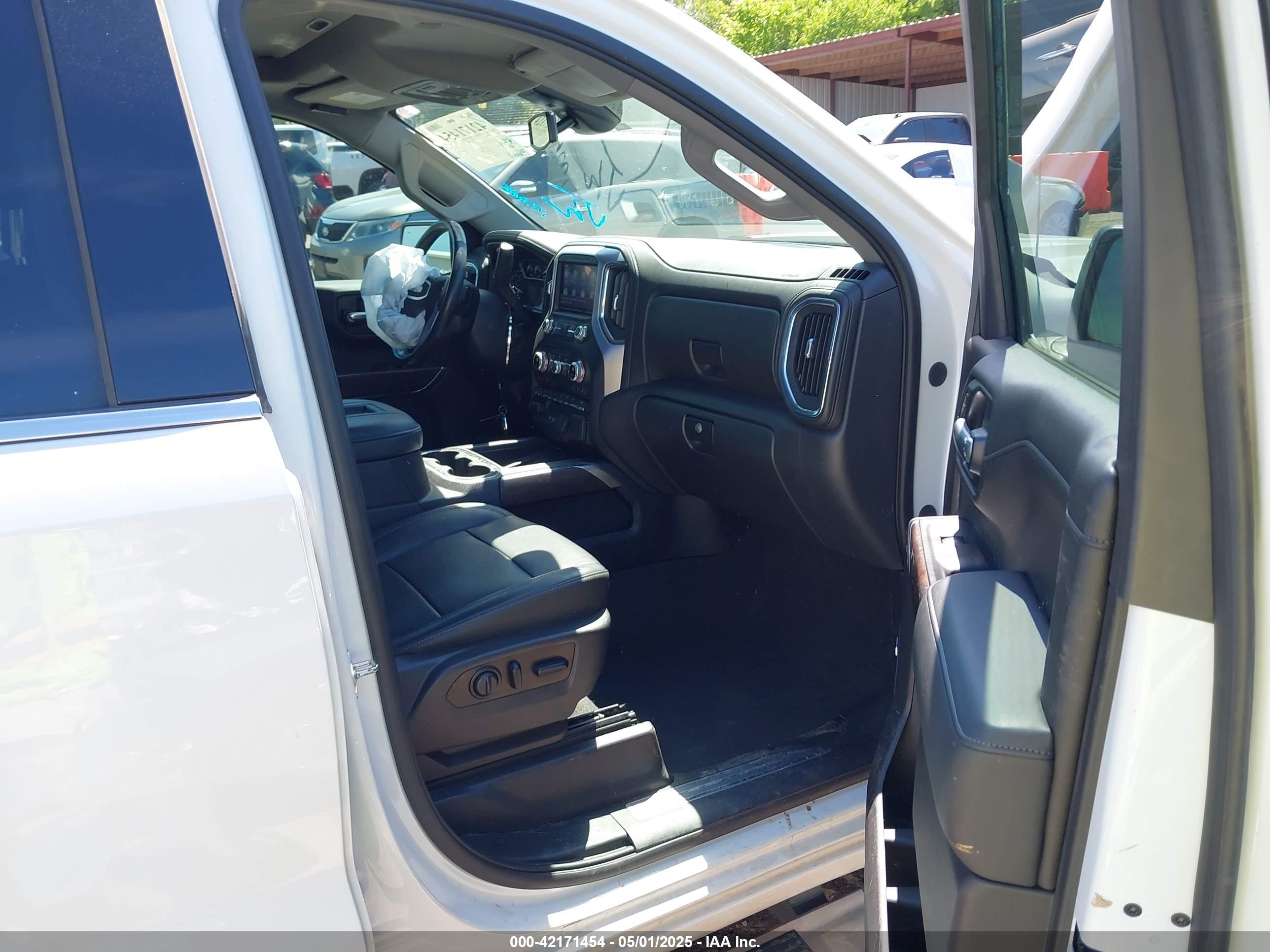 GMC SIERRA image 5