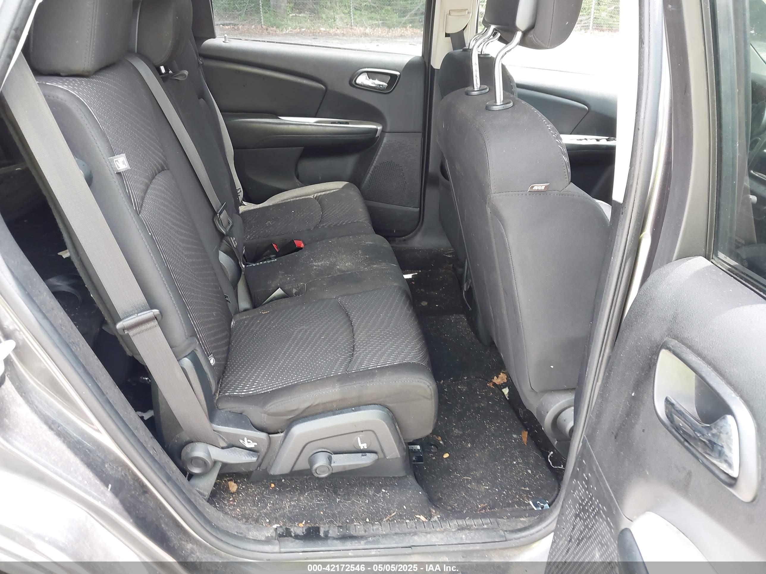DODGE JOURNEY image 8