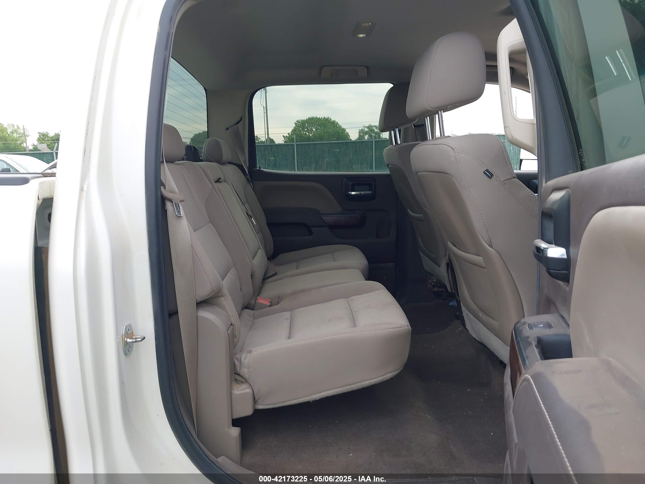 GMC SIERRA image 8