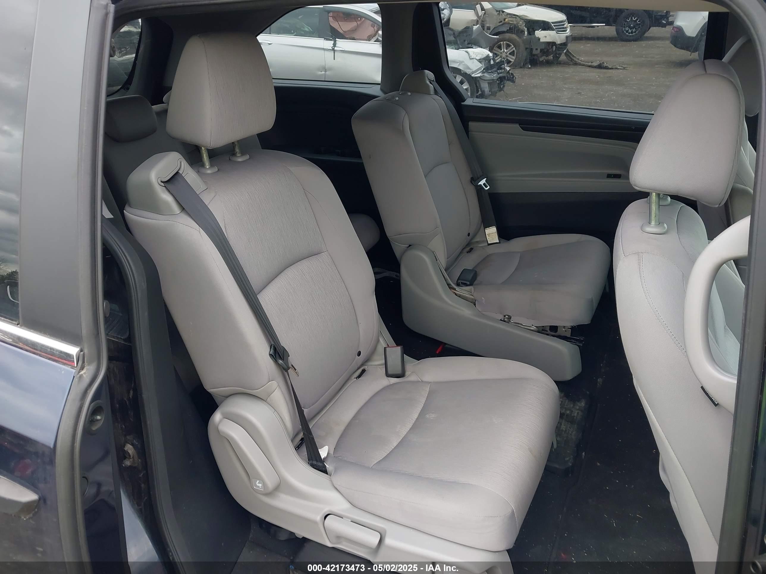 HONDA ODYSSEY image 8