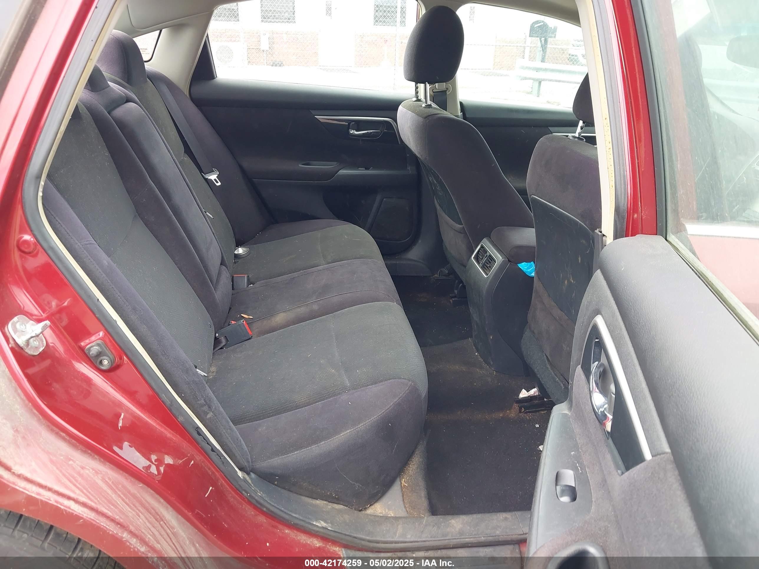 NISSAN ALTIMA image 8