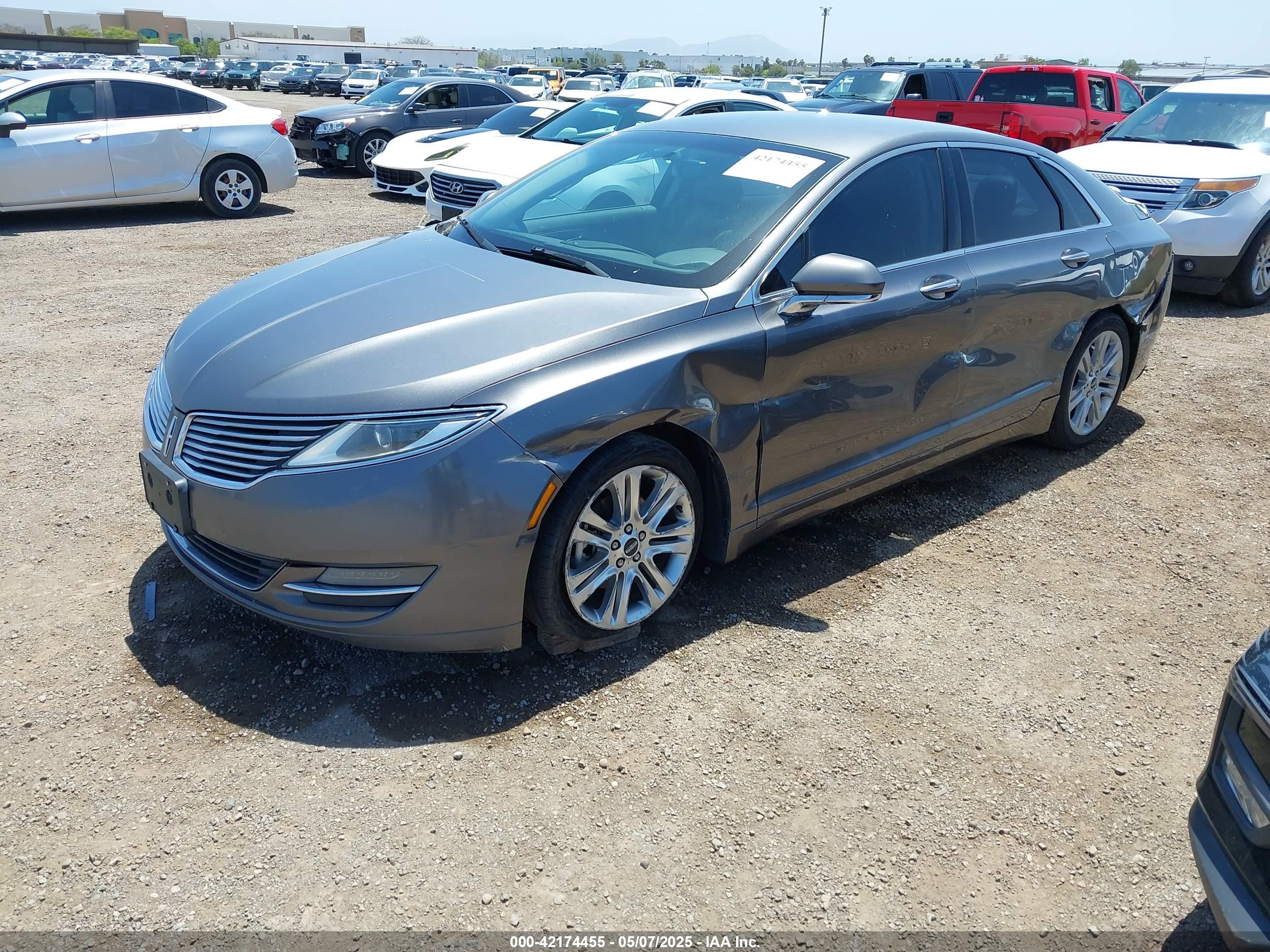 LINCOLN MKZ image 2