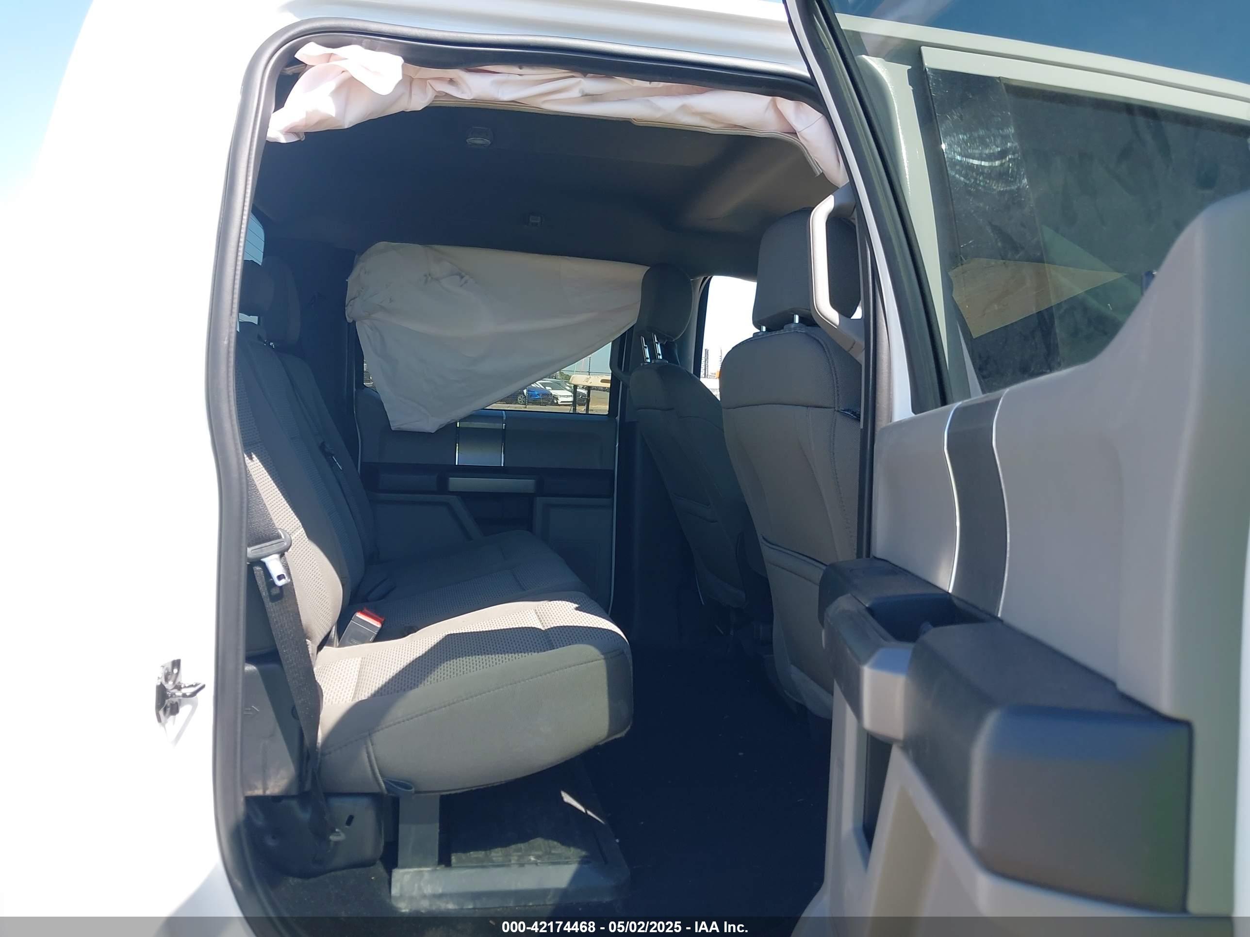 FORD F-250 image 8
