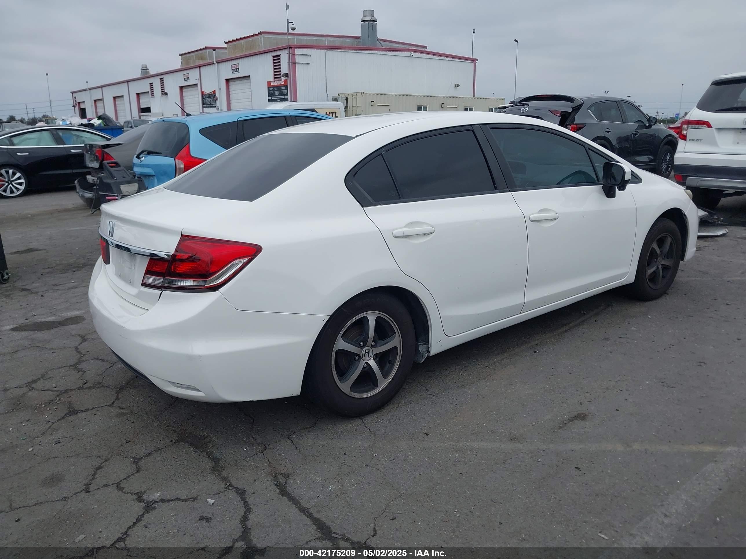 HONDA CIVIC image 4