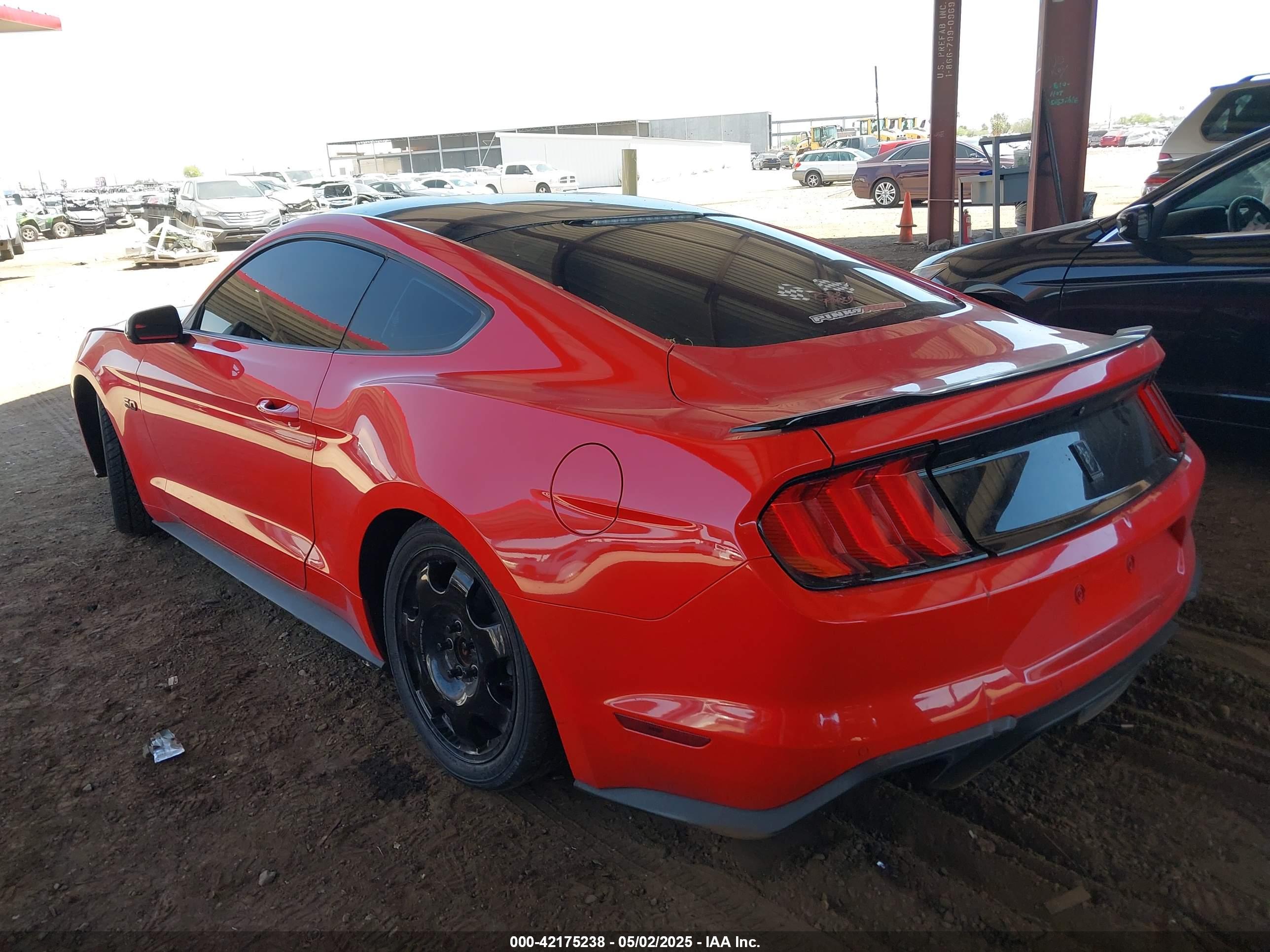 FORD MUSTANG image 3