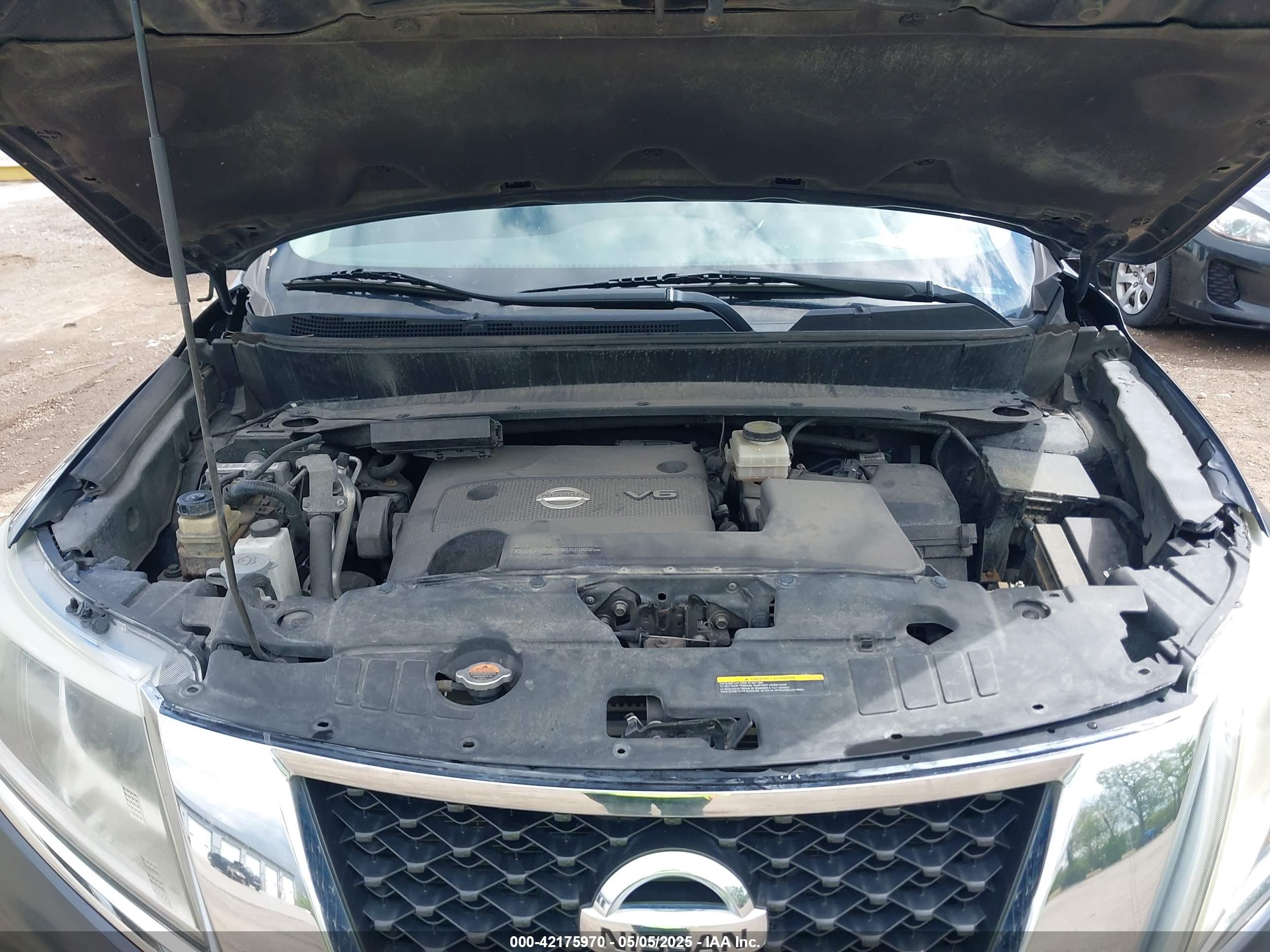 NISSAN PATHFINDER image 10