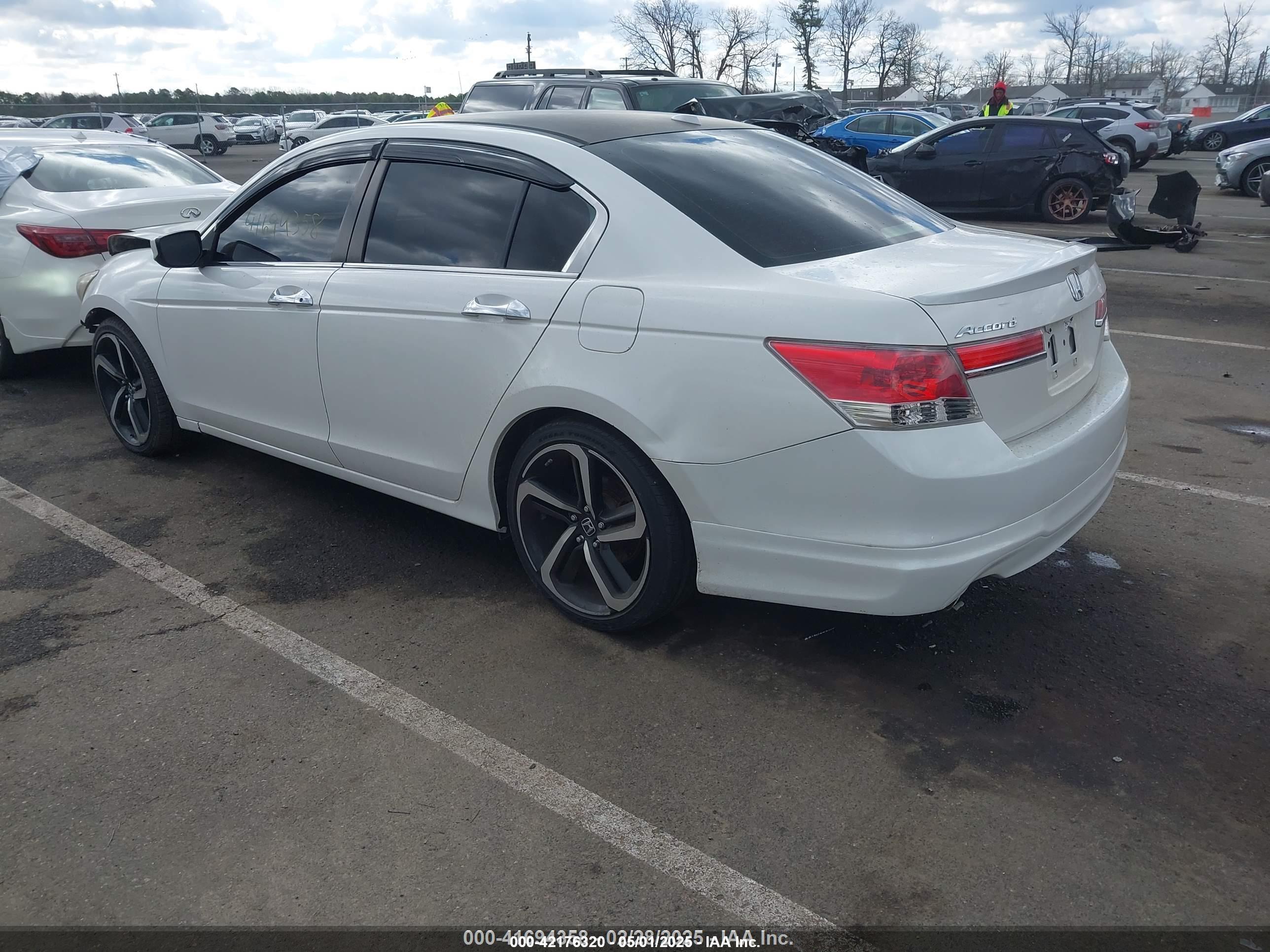 HONDA ACCORD image 3