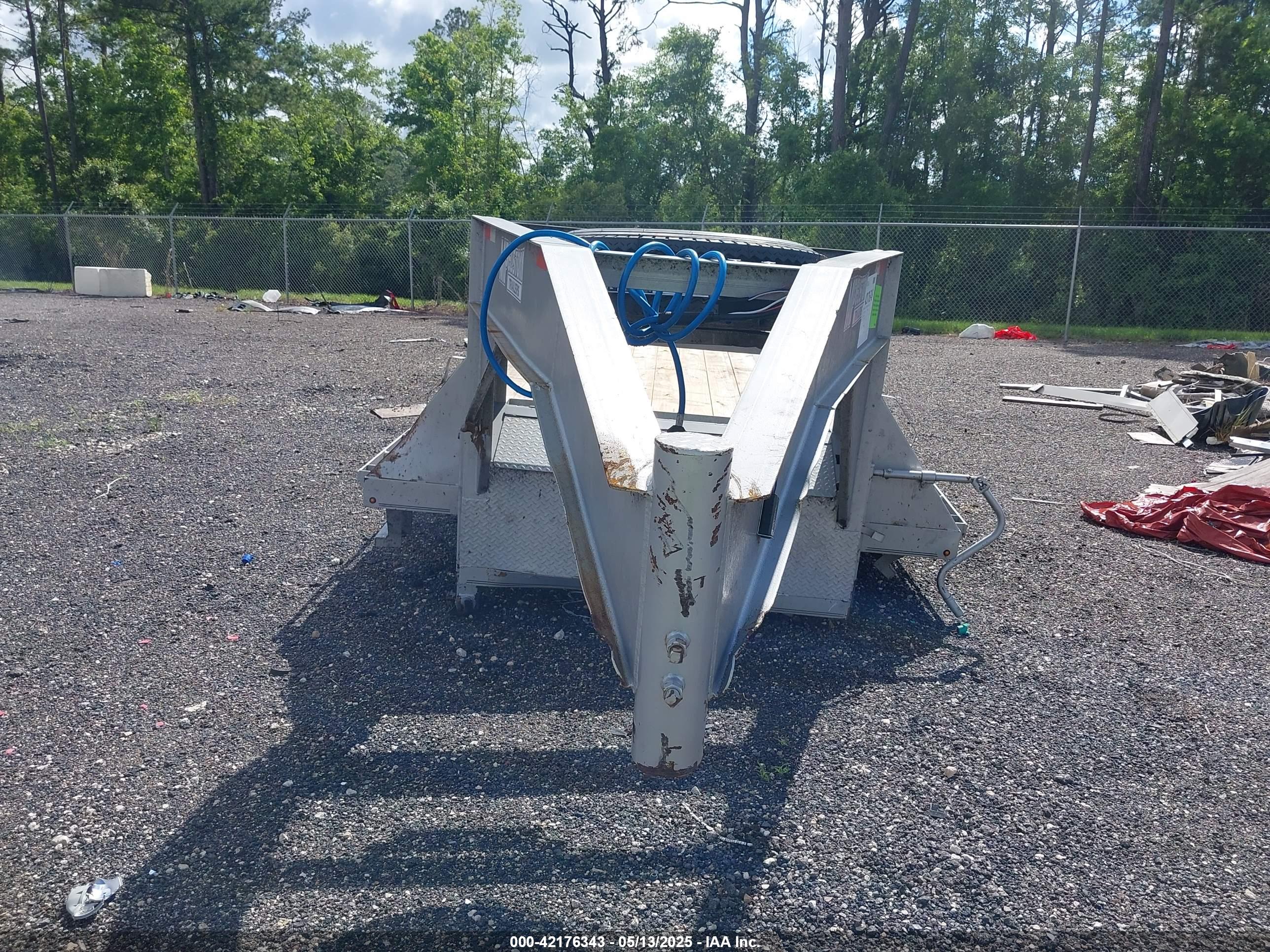 MP TRAILERS image 10