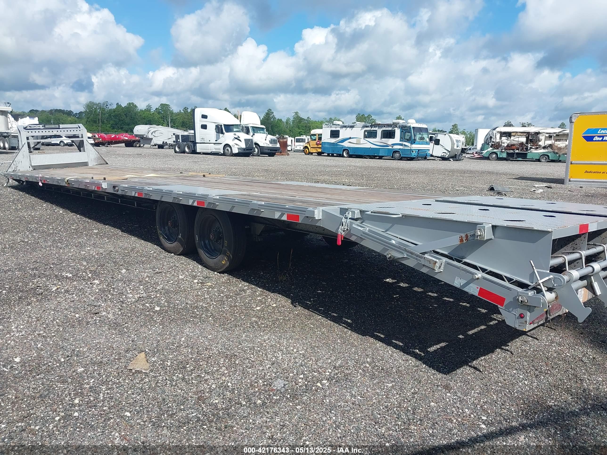 MP TRAILERS image 3